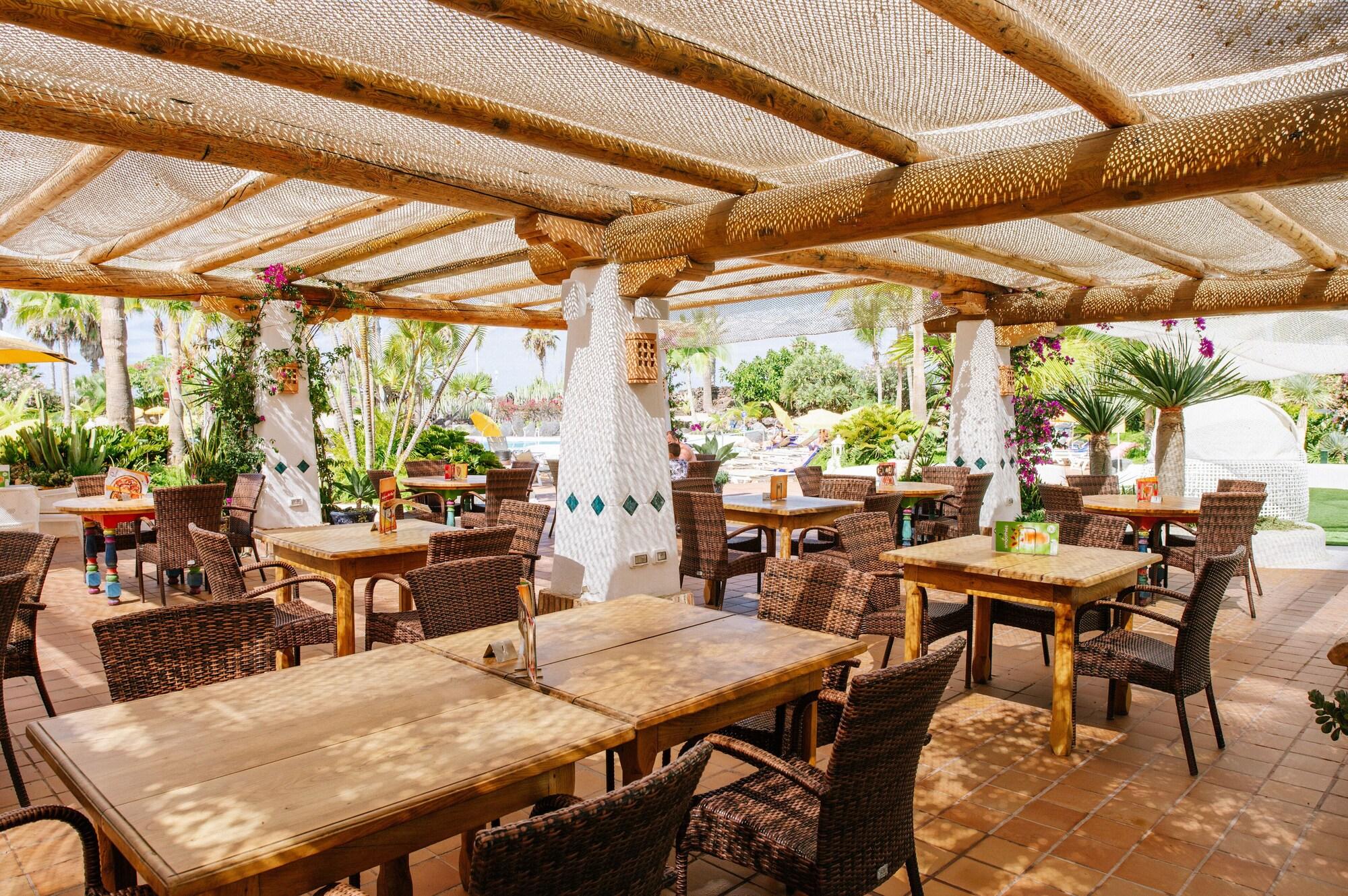 Restaurant Aparthotel Parque Santiago IV