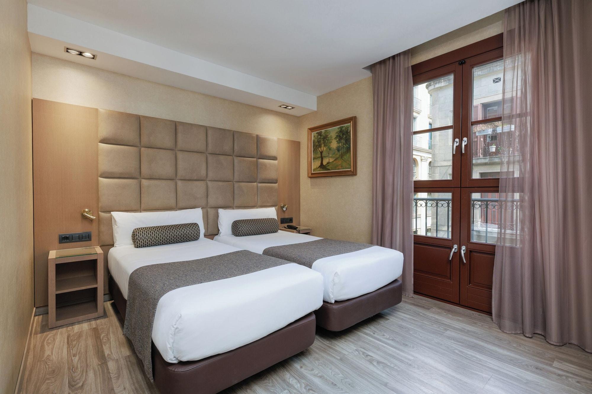 Varios Hotel Suizo