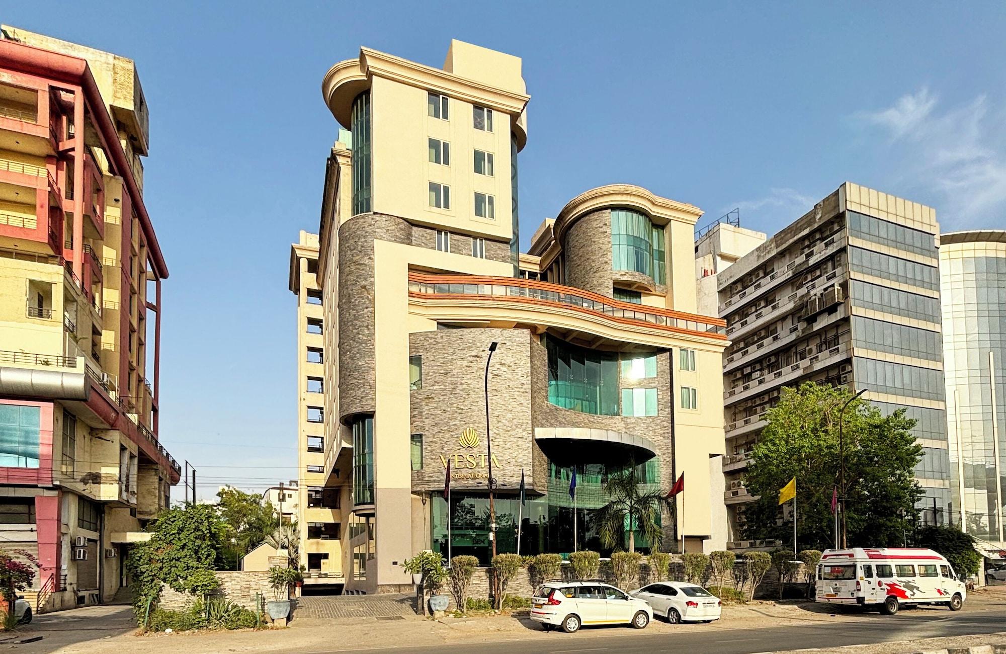 Vista Exterior Vesta International