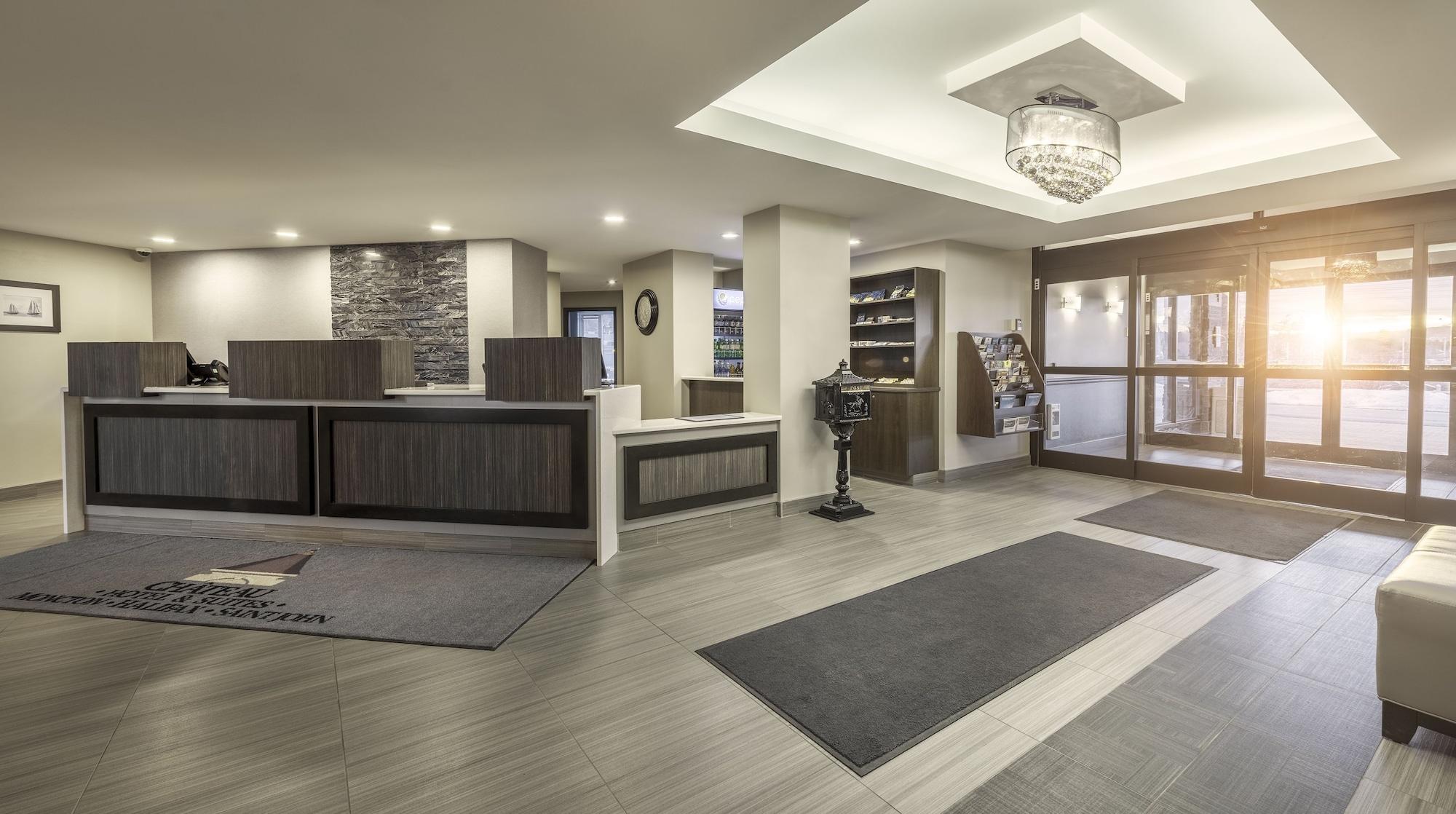 Vista Lobby Chateau Bedford, Trademark Collection by Wyndham