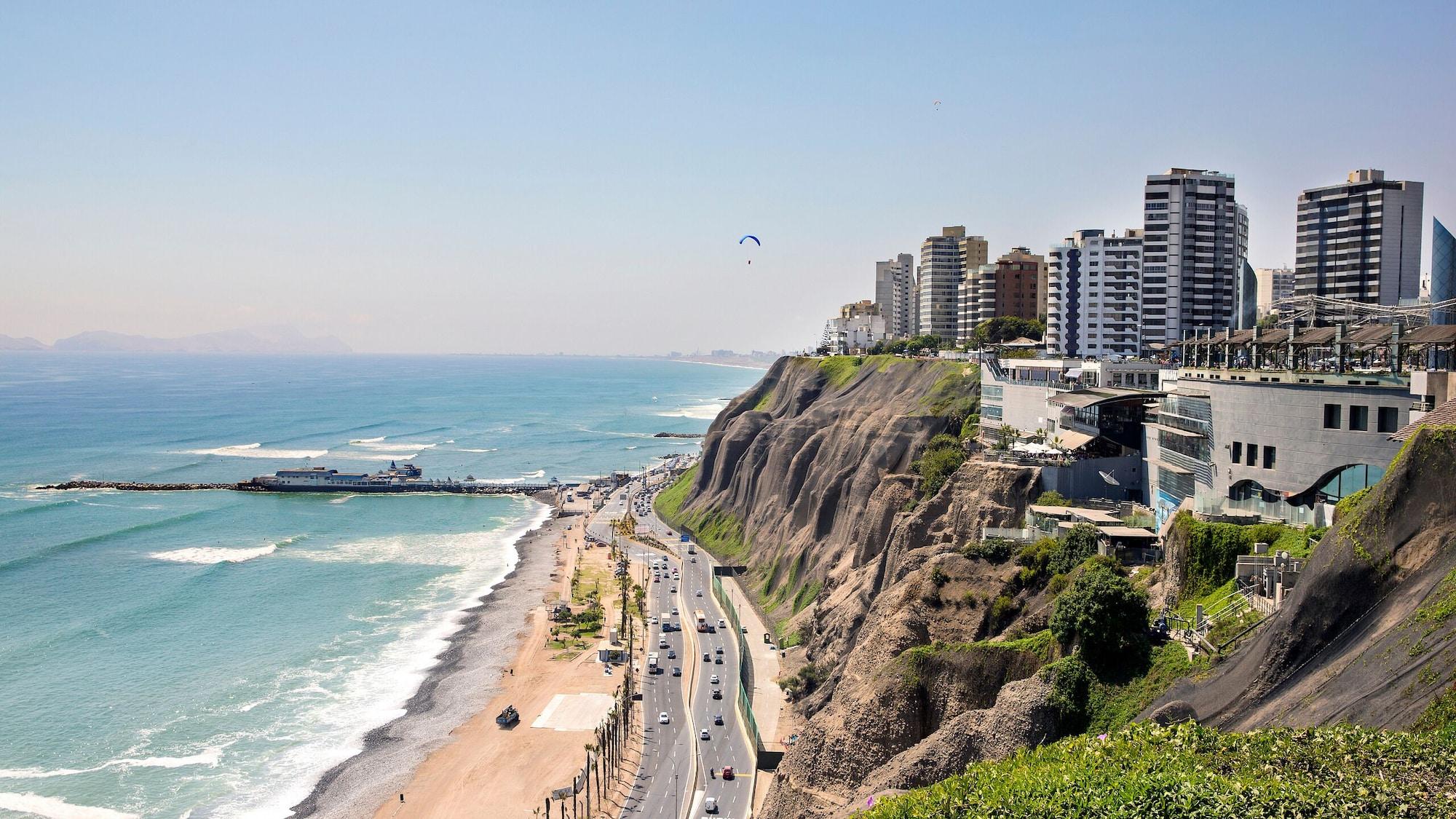 Playa Comfortable 1 BR apartment in Barranco