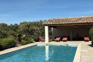 Alquiler Vacacional - In the heart of Provence, the House of Friends offers you a haven of peace.