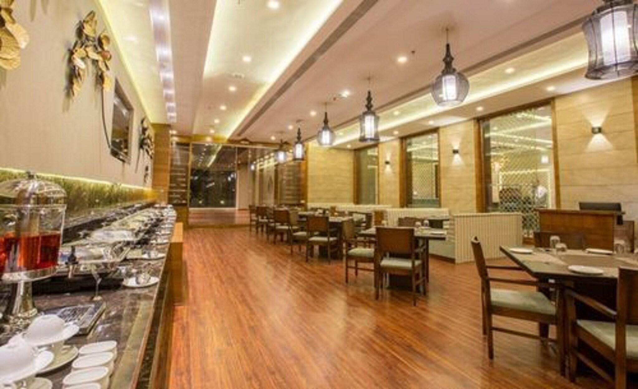 Bar/Salón Brahma Horizon Hotel & Spa – Pushkar