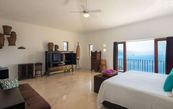 Gorgeous luxury villa great location amazing views full staff & transfers incl. - Hoteles con parque acuático en Puerto Vallarta, México