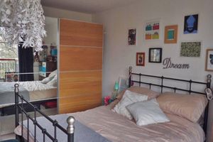 Alquiler Vacacional - Homely modern flat w/ balcony in vibrant Brixton