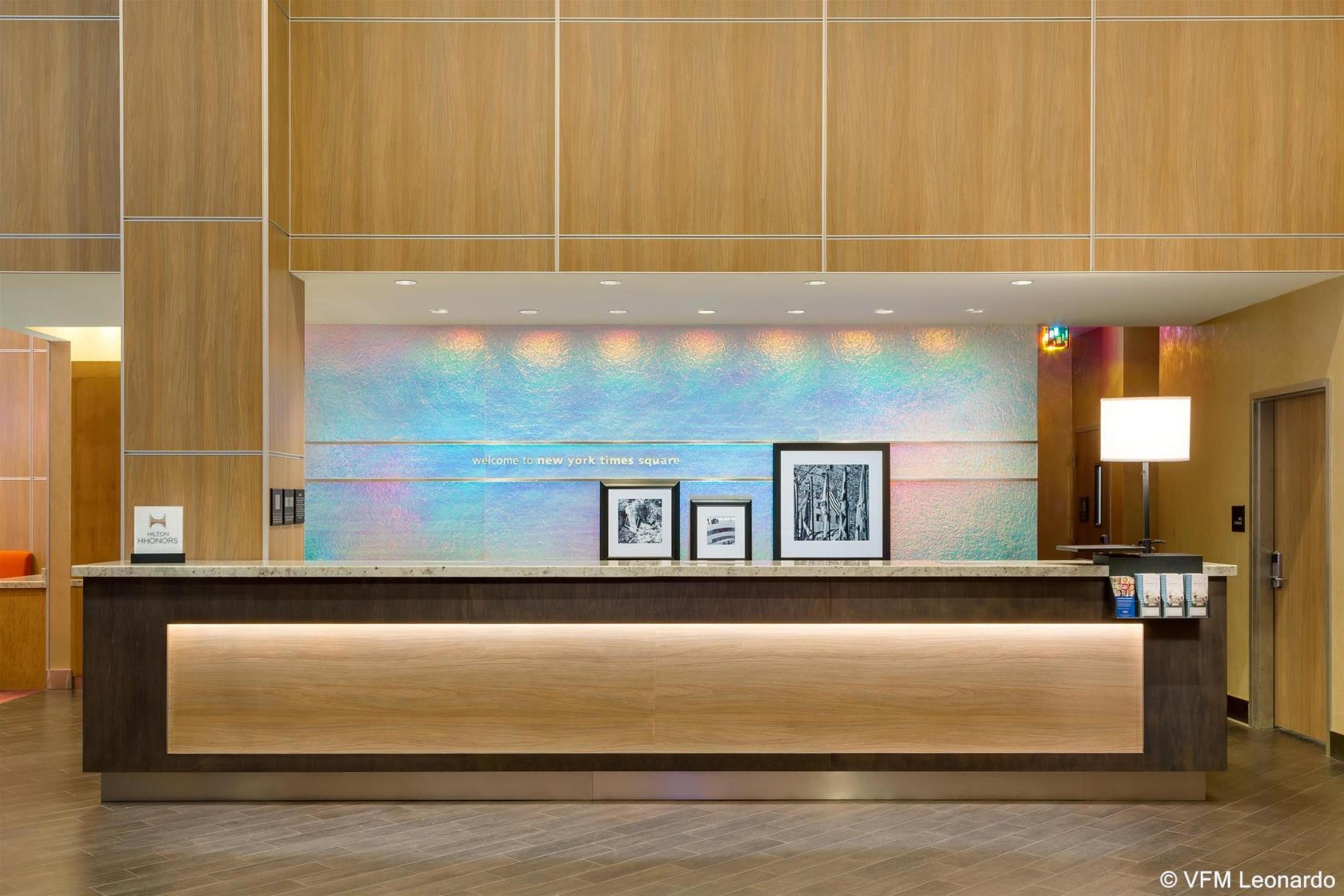 Vista Lobby Hampton Inn Manhattan/Times Square Central