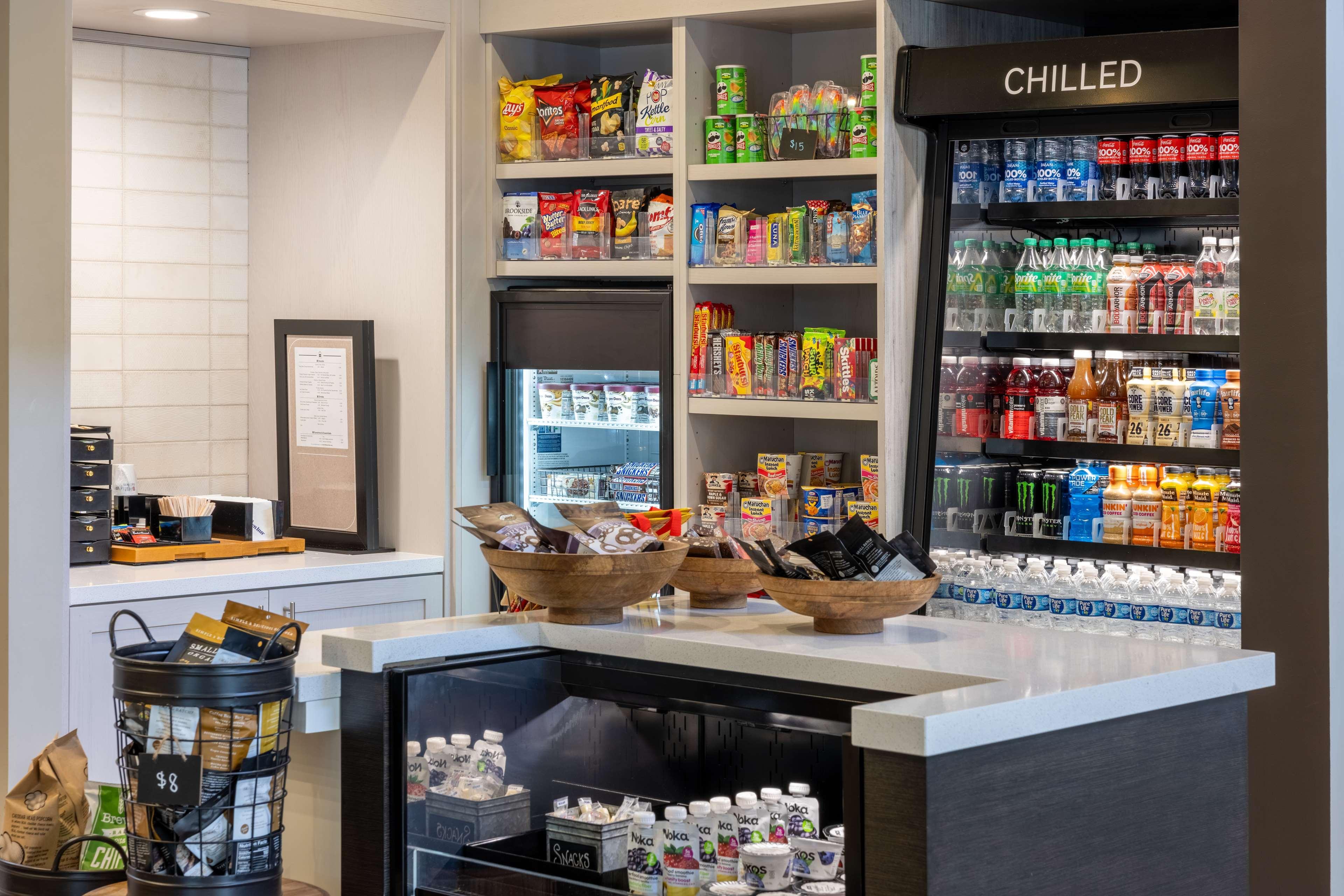 Vista Lobby Hilton Garden Inn Lenox Pittsfield