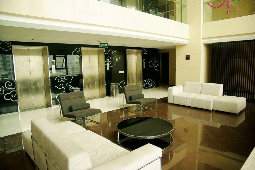 Varios Nanjing Mo He Ting Hotel