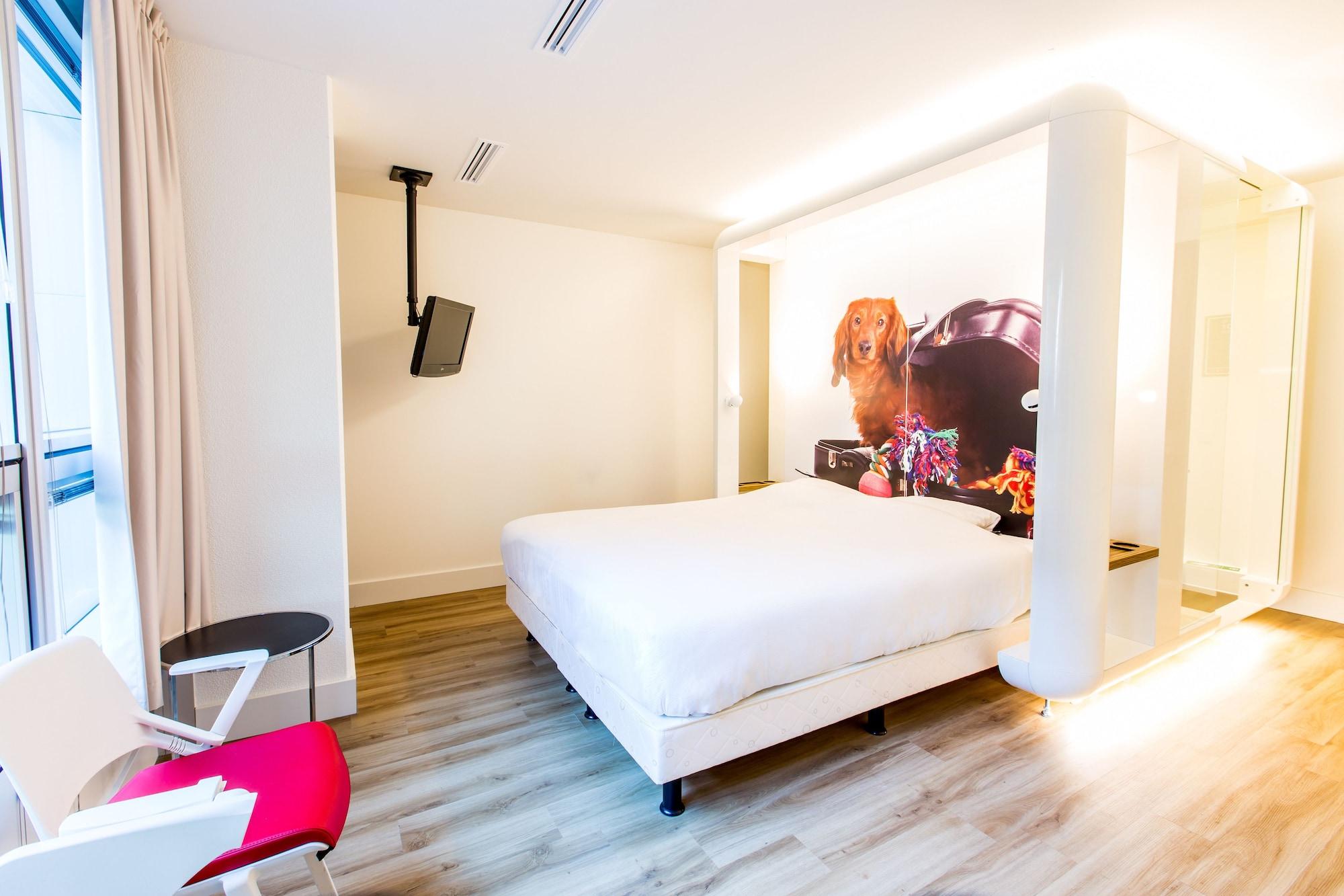 Varios Qbic Hotel Amsterdam WTC