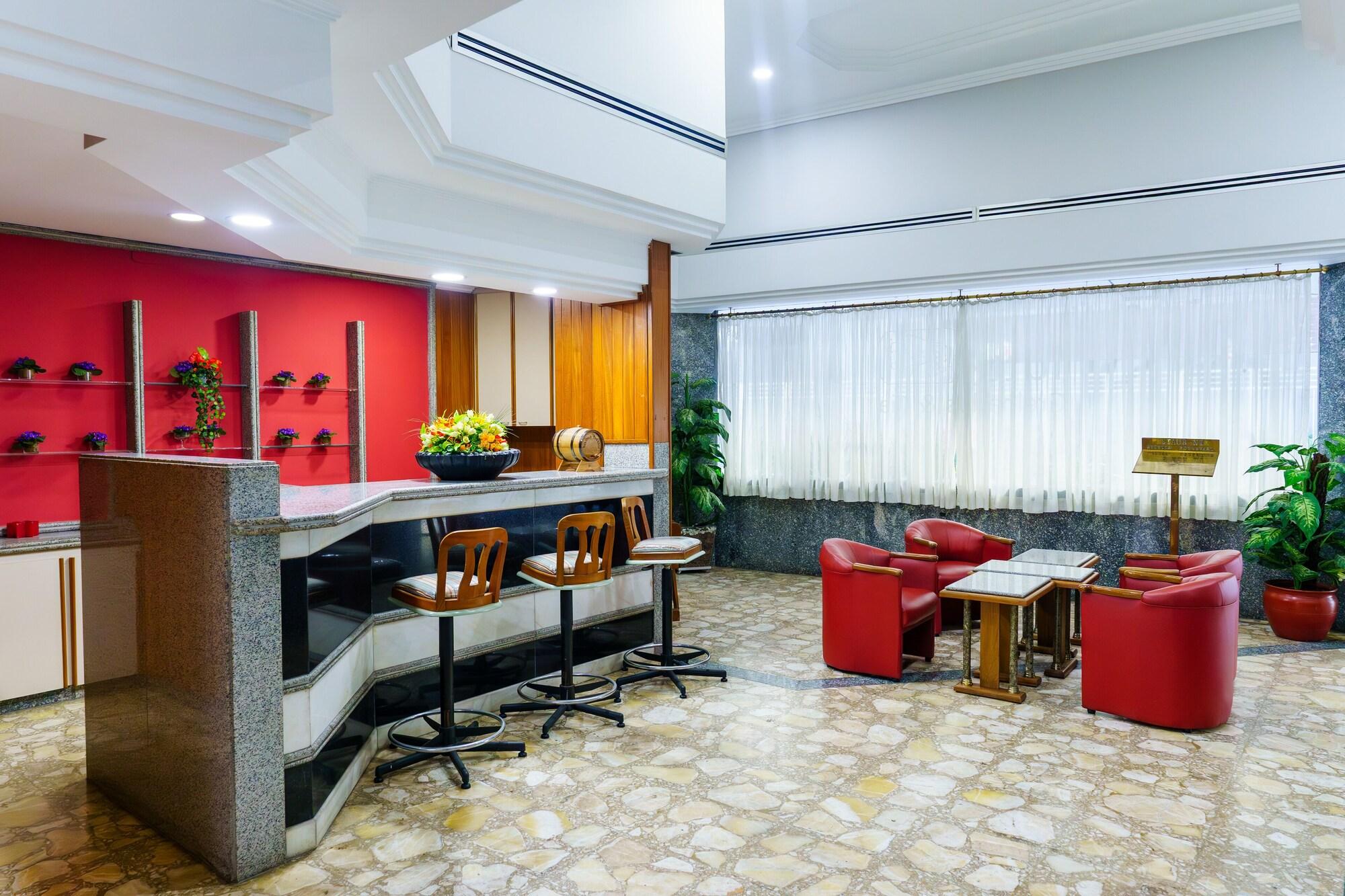 Bar/Salón Hotel Augusta Boulevard