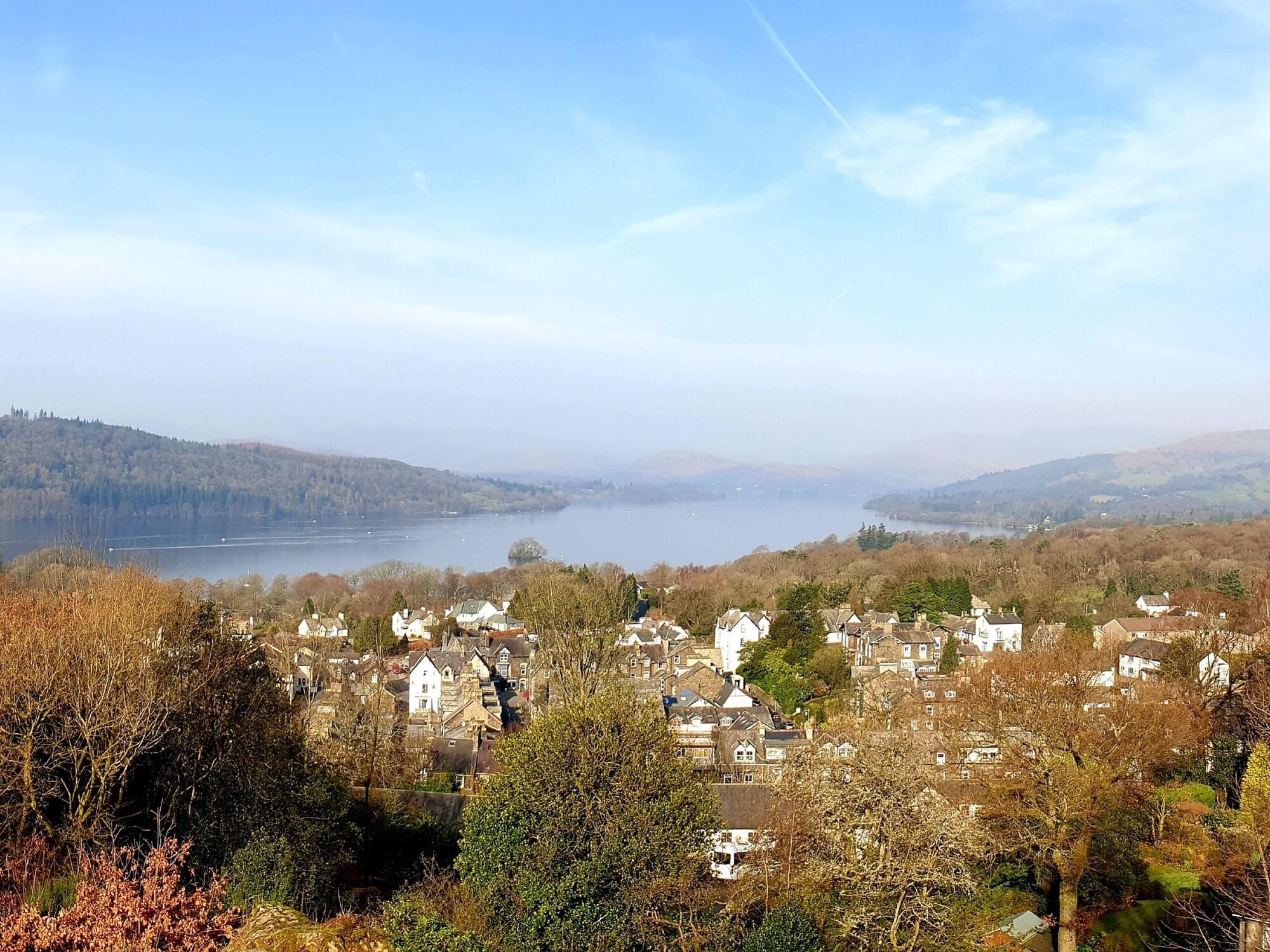 Vista Exterior Bowness Guest House