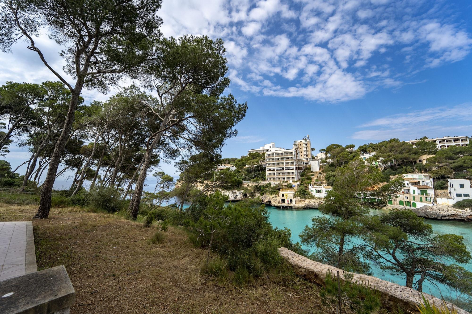 Vista Exterior Hostal Palmaria