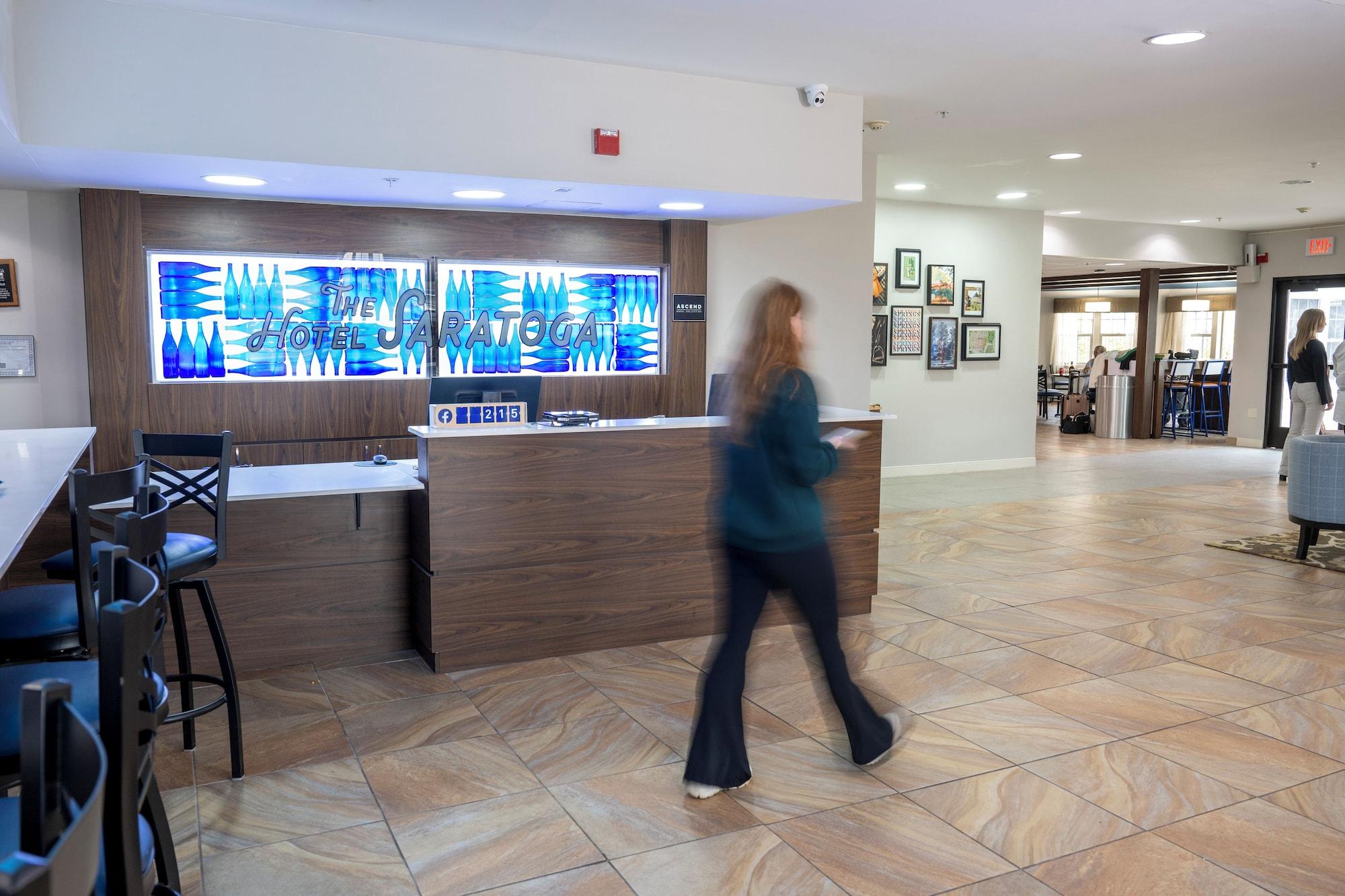 Vista Lobby The Hotel Saratoga, Ascend Hotel Collection