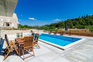 Alquiler Vacacional - Brand new Luxury Three Bedroom Villa with private swimming pool