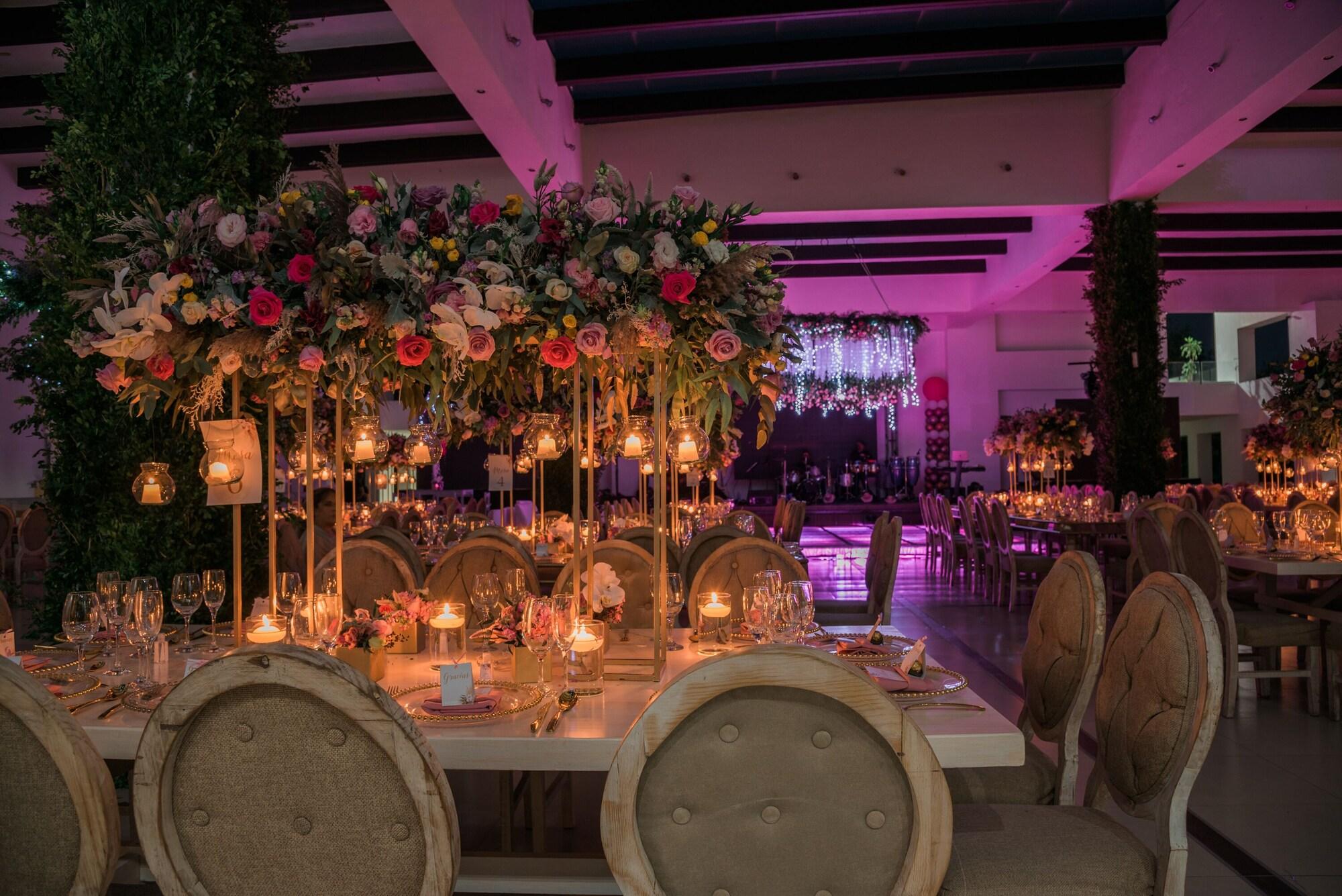 Vista Lobby Rancho Macloy Hotel Spa & Social Events