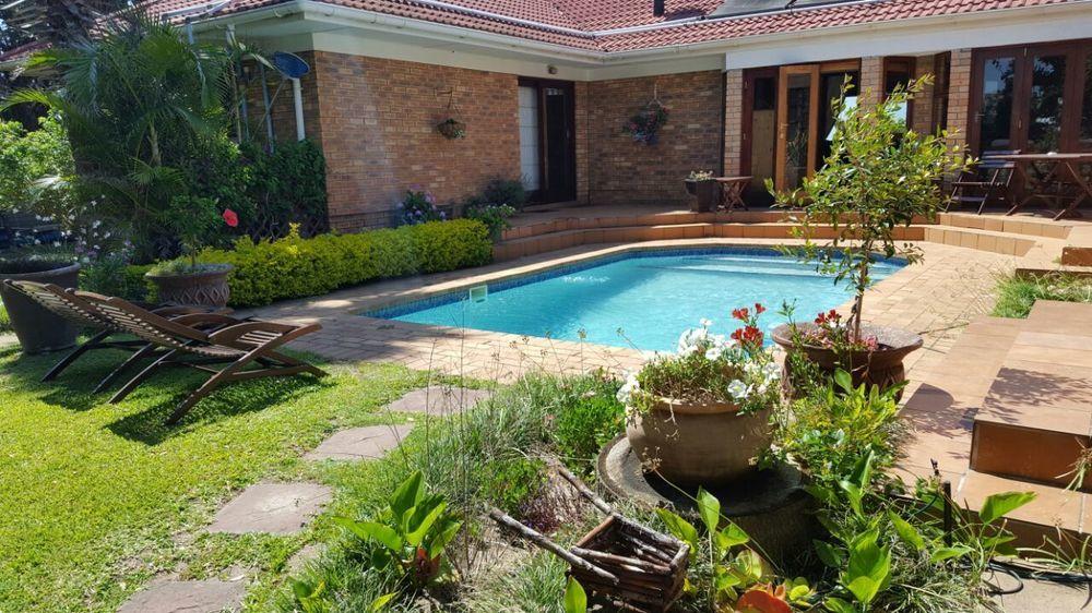 Vista Piscina Benri B&B