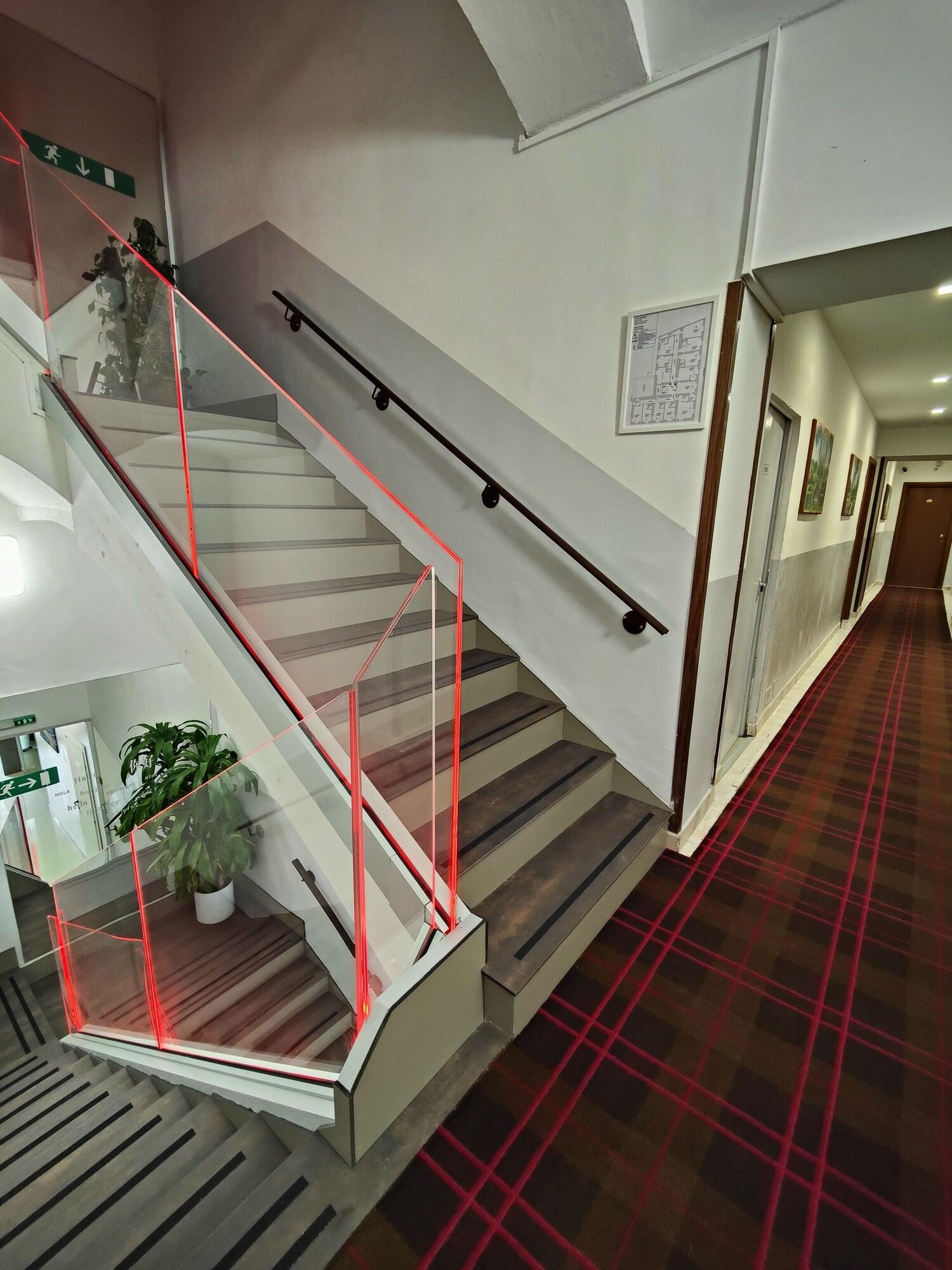 Varios Hotel Romano