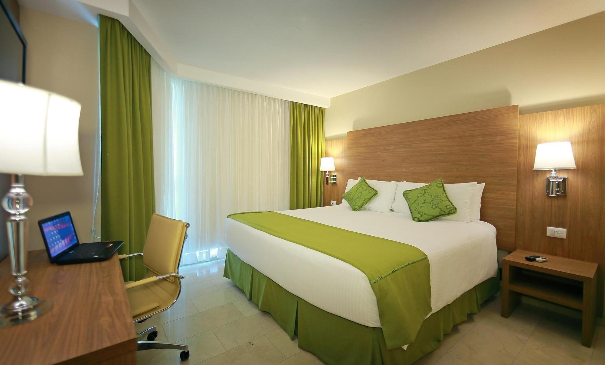 Habitación Hotel Suites Ambassador