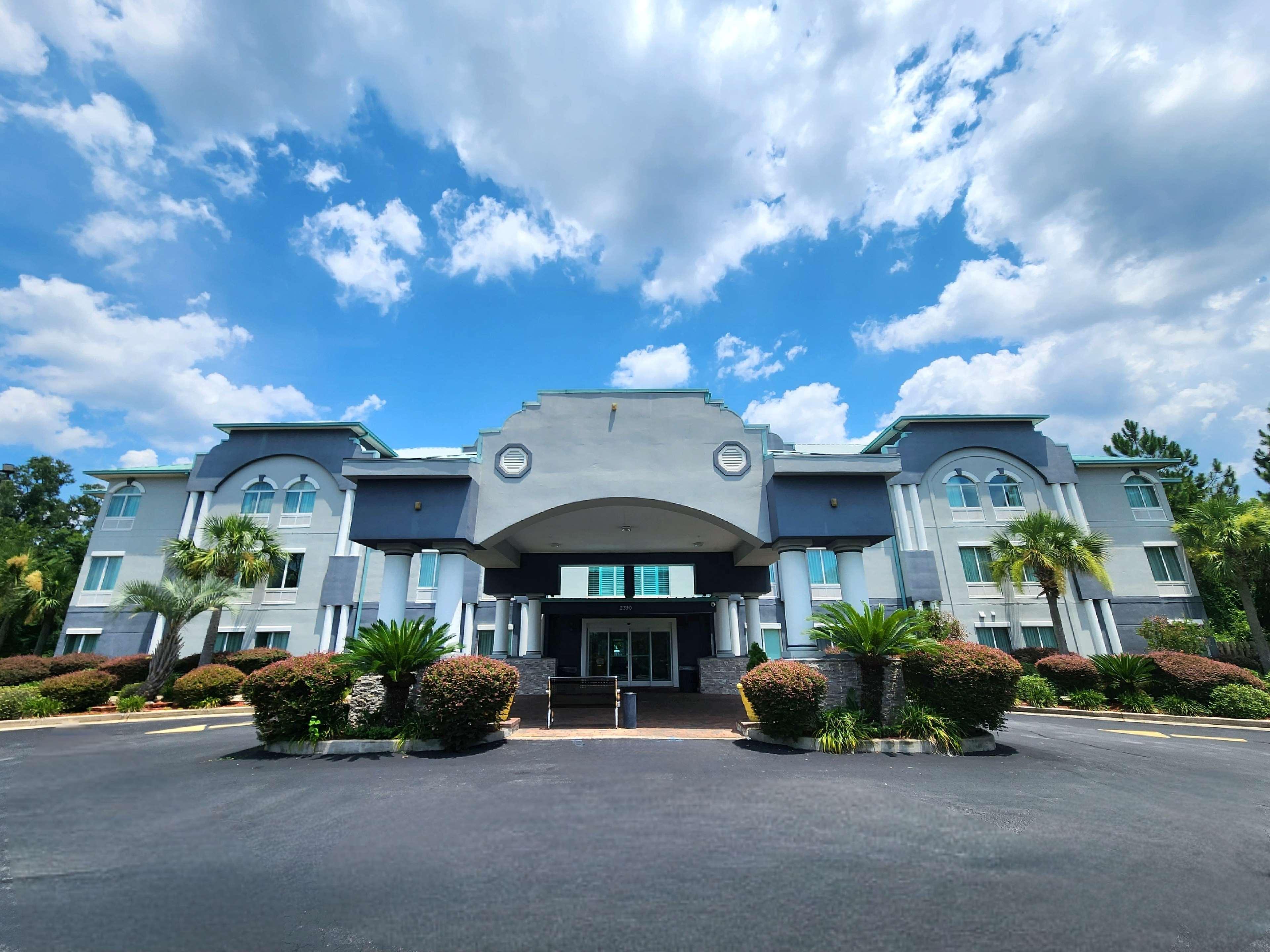 Vista Exterior Best Western Plus Blue Angel Inn