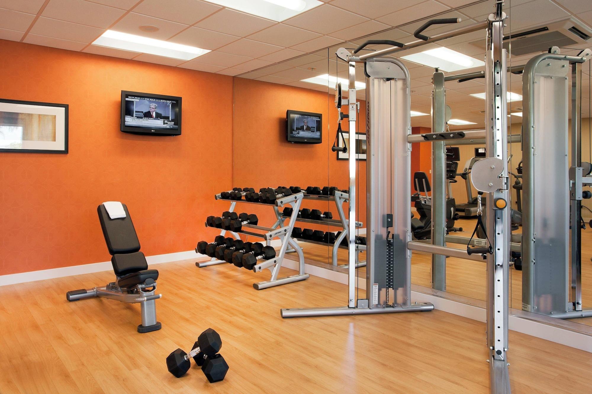 Gimnasio Courtyard by Marriott Oakland Airport