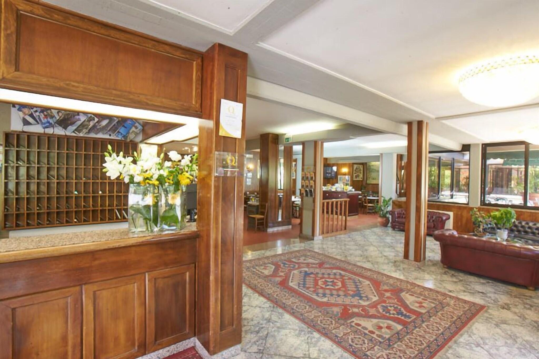 Vista Lobby Hotel Lago Verde