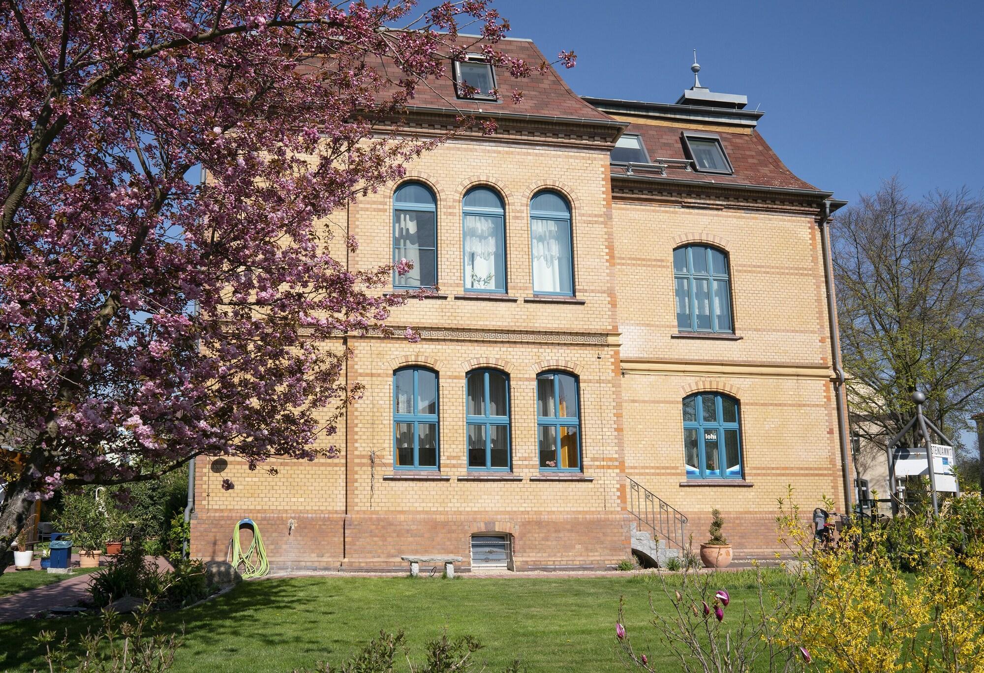 Vista Exterior Apartments am Schloßpark