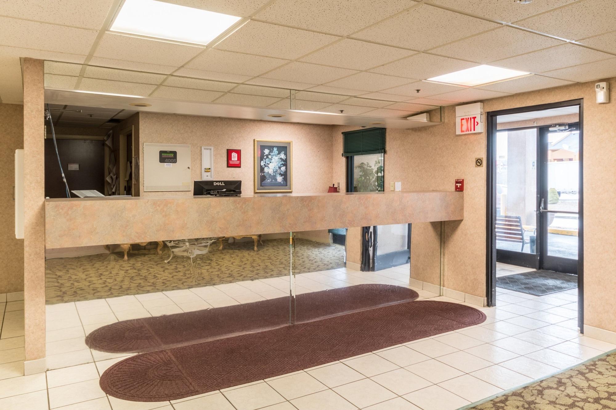 Vista Lobby Red Roof Inn Morehead