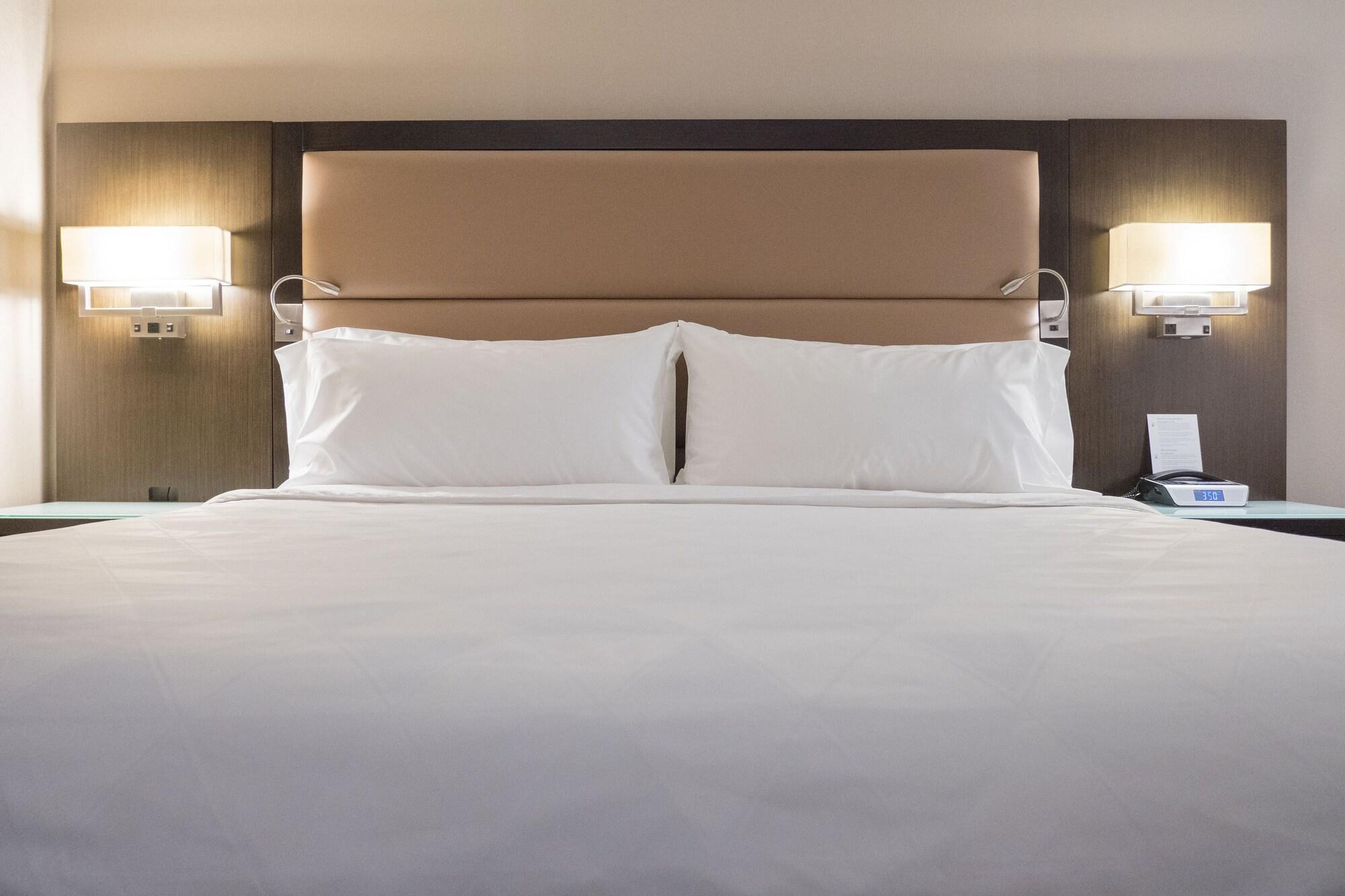 Habitación Holiday Inn & Suites Vancouver Downtown by IHG