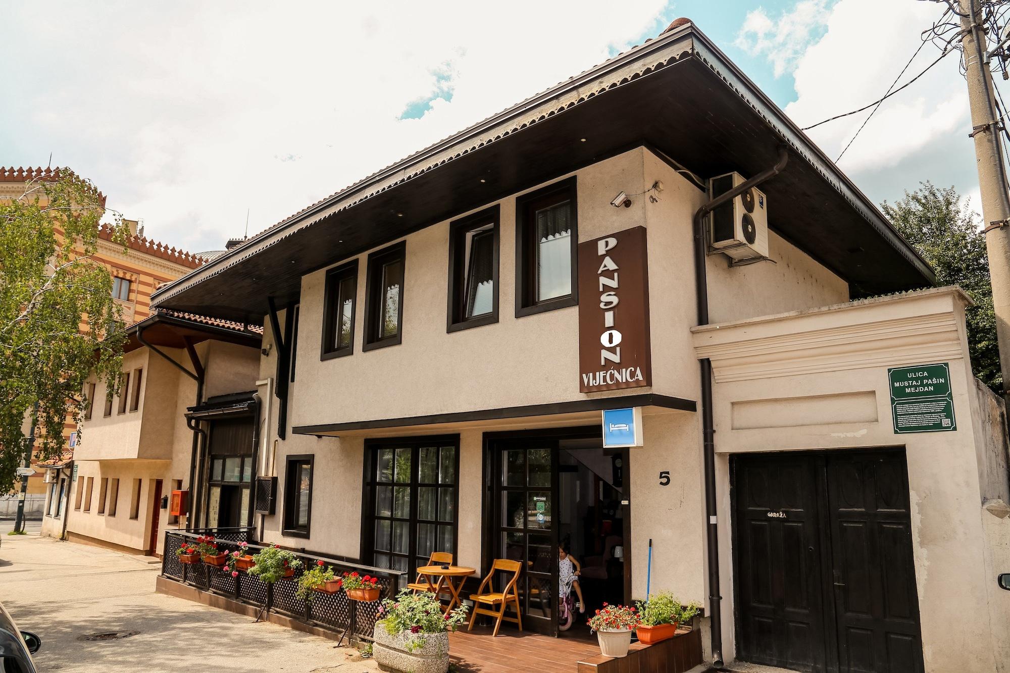 Varios Guest House Vijecnica