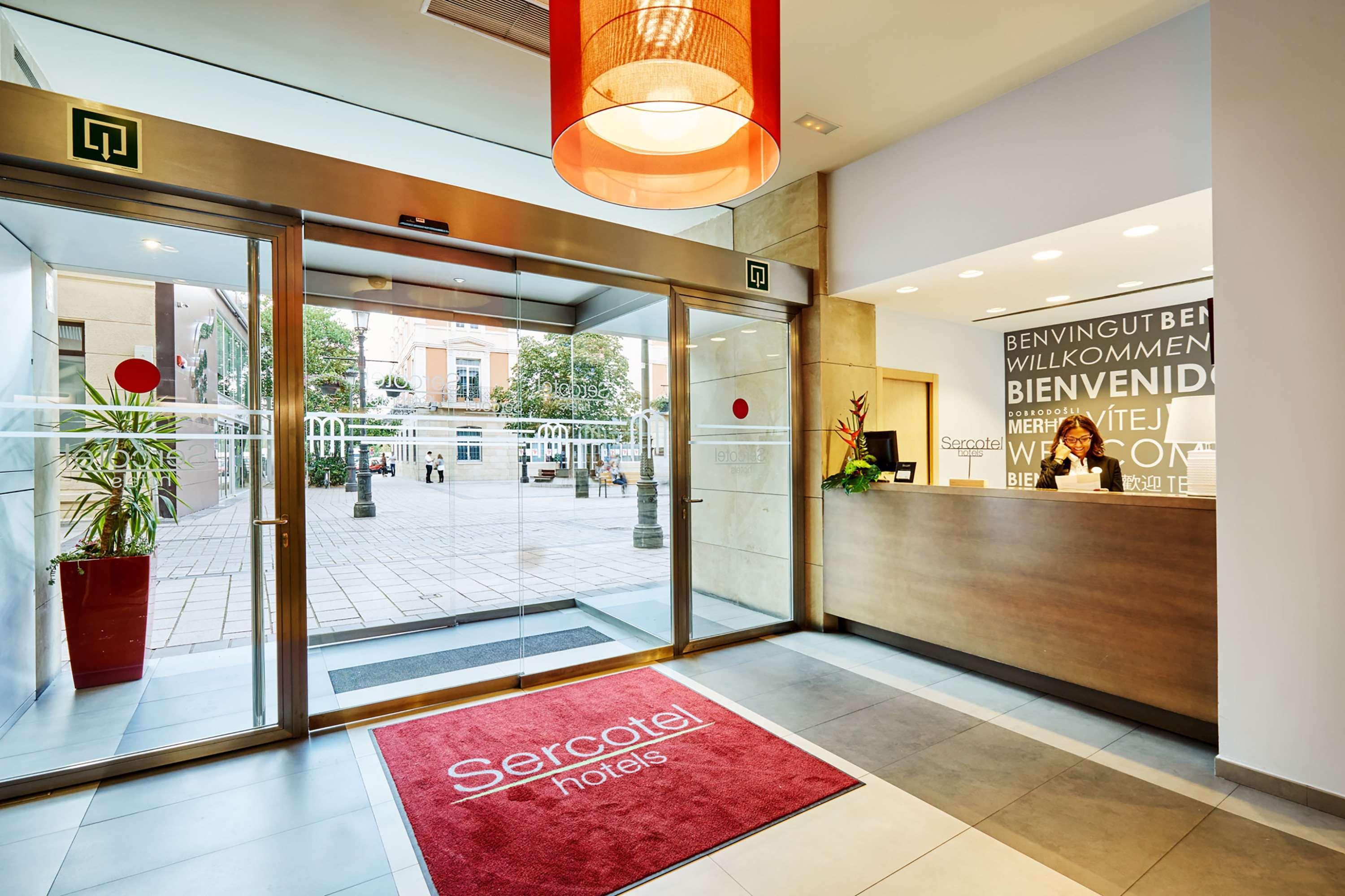 Vista Lobby Hotel Sercotel Portales