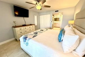 Alquiler Vacacional - Water Front Condo in Duck Key. FREE WIFI! Overlooking the Gulf of Mexico.