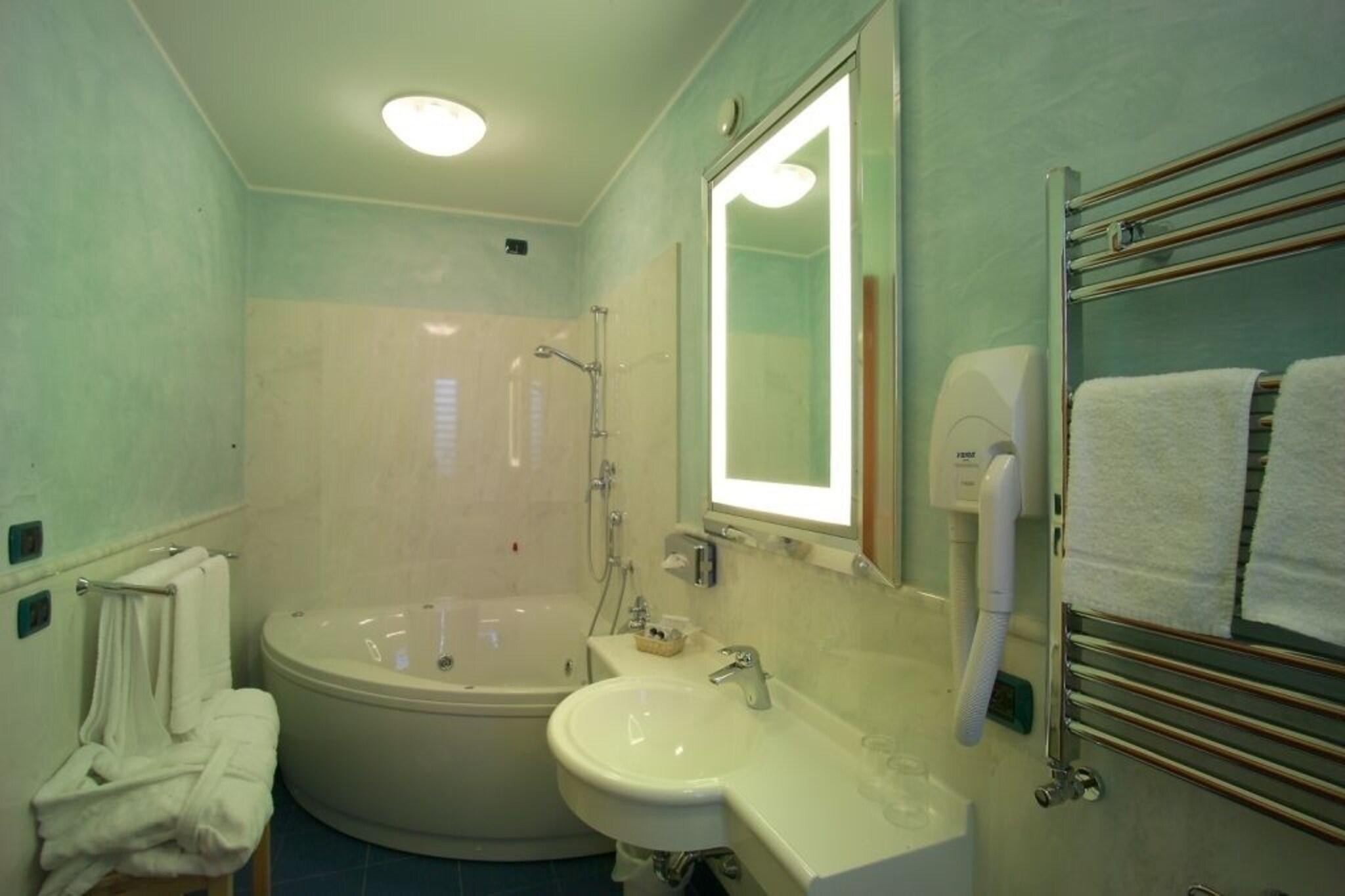 Instalaciones Recreativas West Florence Hotel