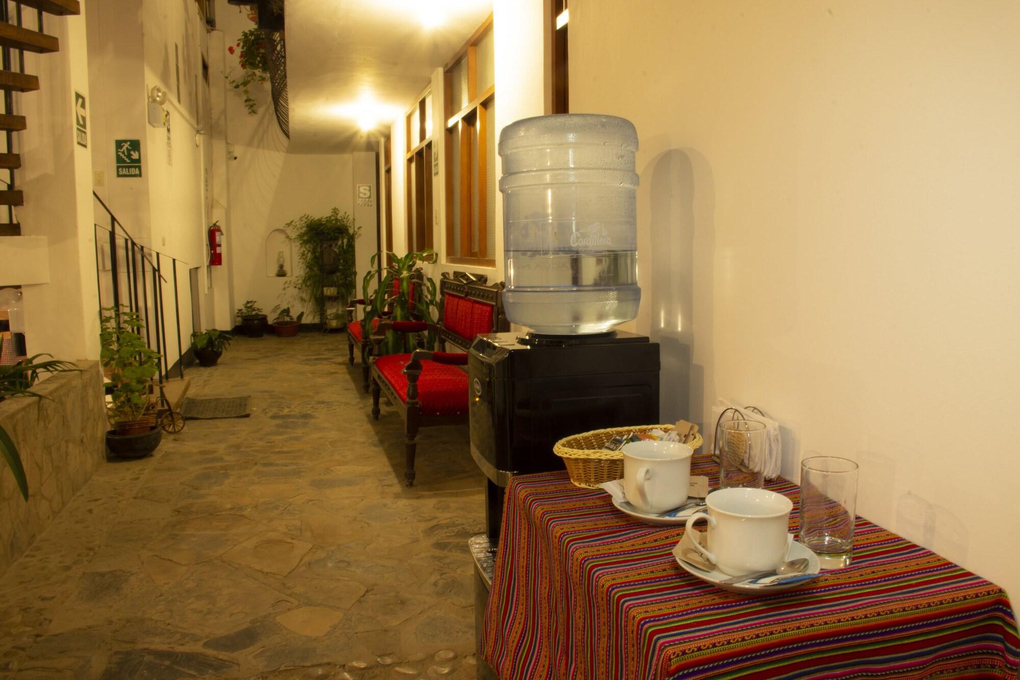 Bar/Salón La Casa de los Balcones