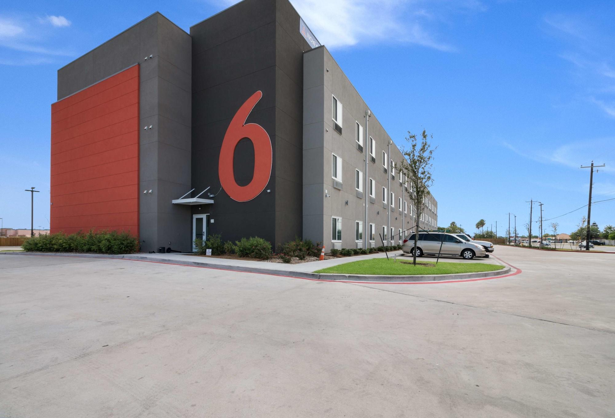 Varios Motel 6 Corpus Christi, TX
