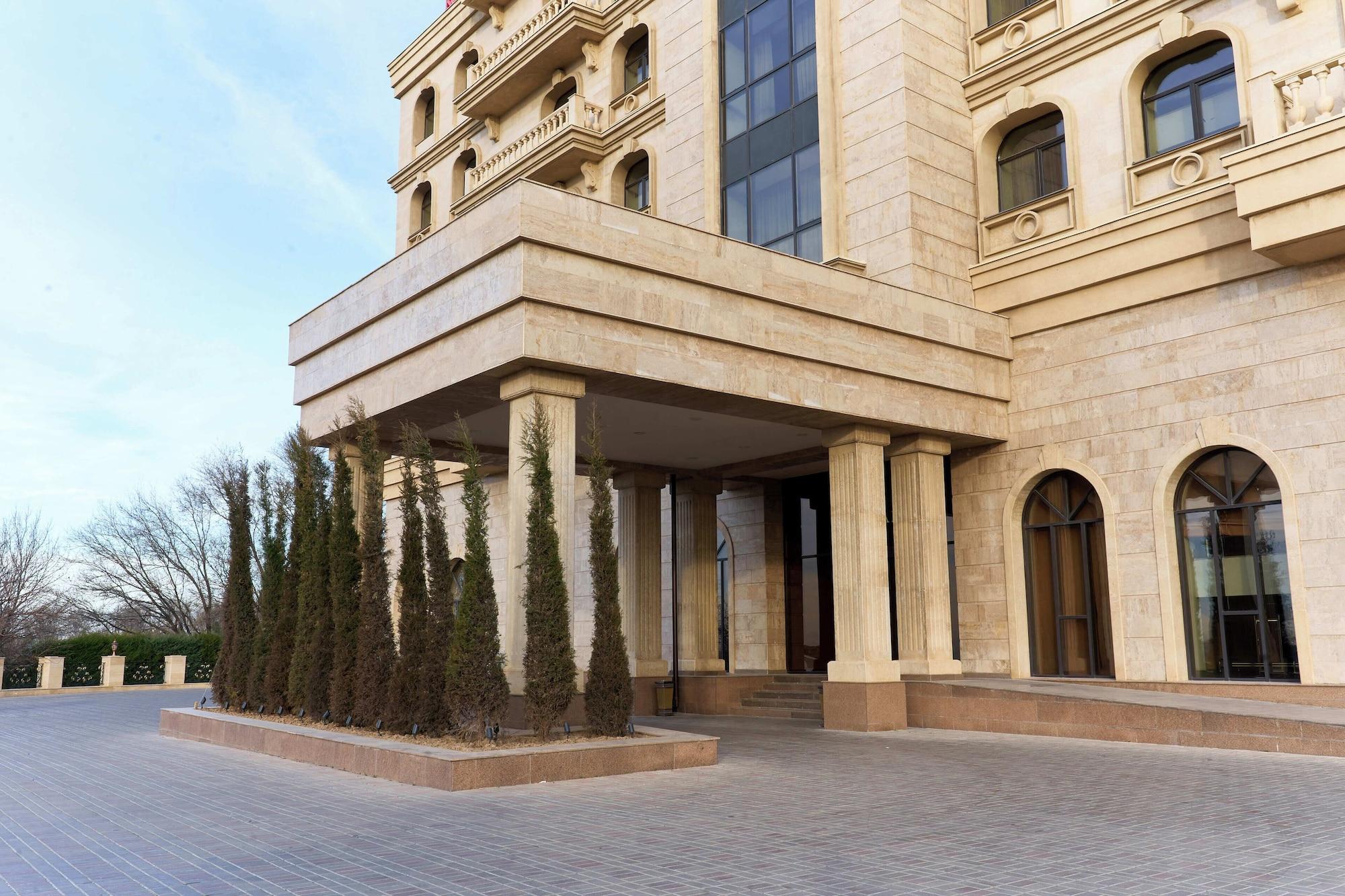 Vista Exterior Kainar Hotel