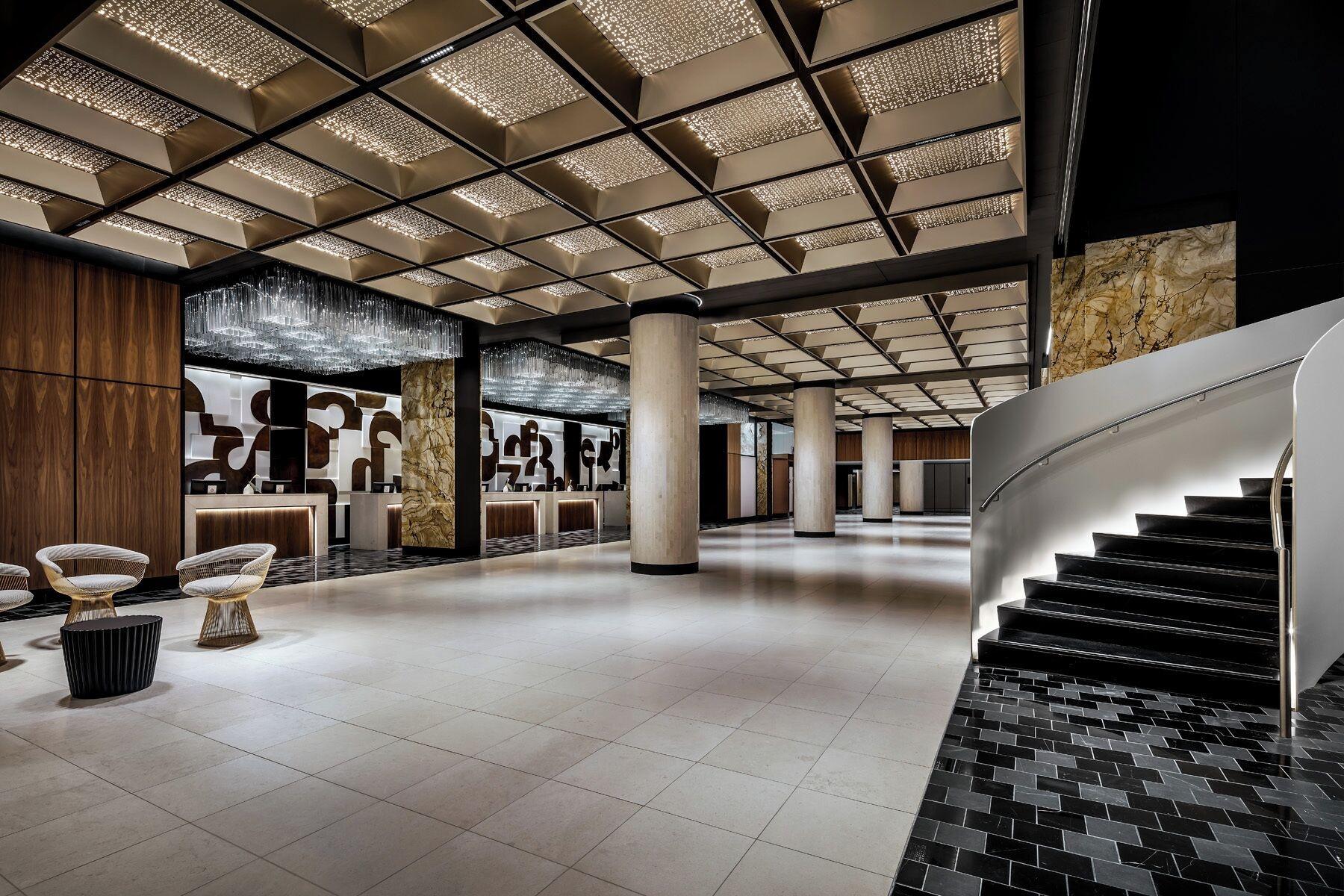 Vista Lobby Fairmont The Queen Elizabeth Gold Experience