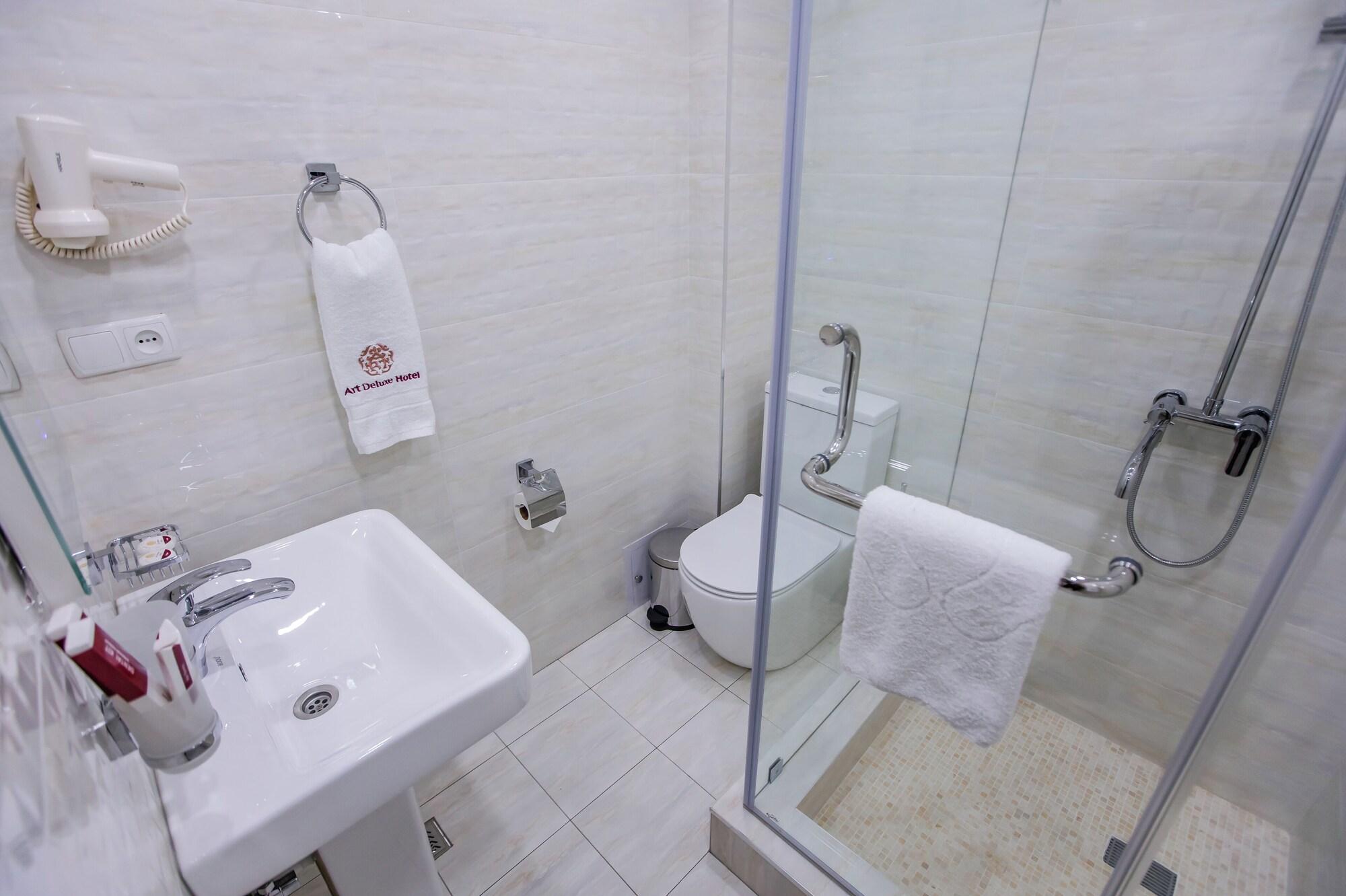 Equipamiento de Habitación Art Deluxe Hotel