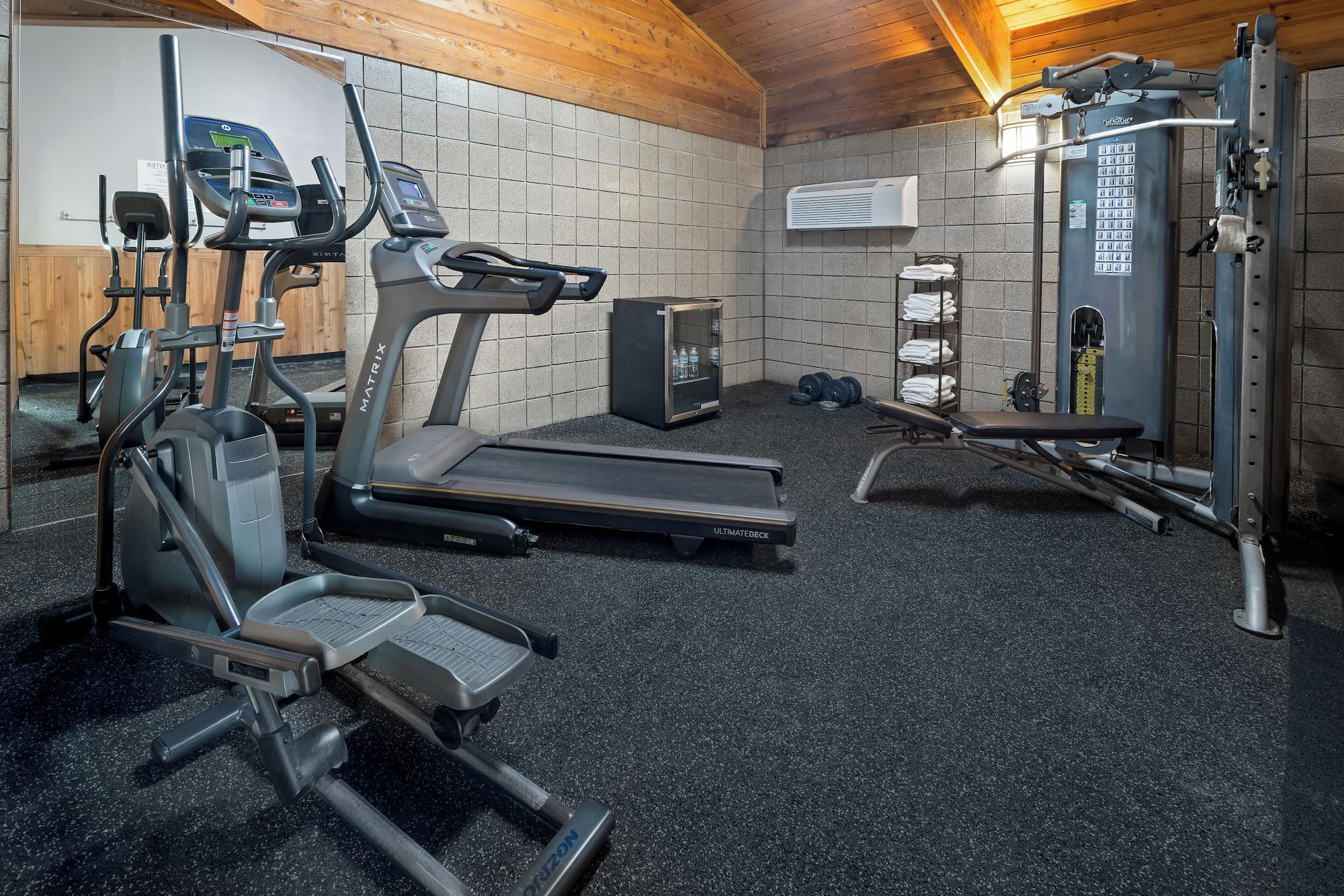 Gimnasio AmericInn by Wyndham Dickinson
