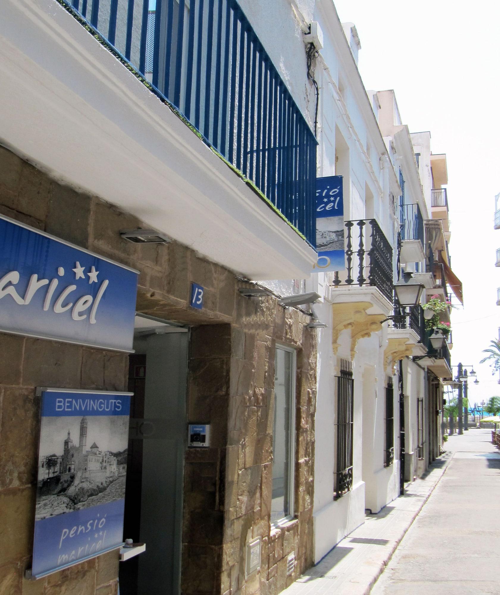 Vista Exterior Hostal Pensió Maricel