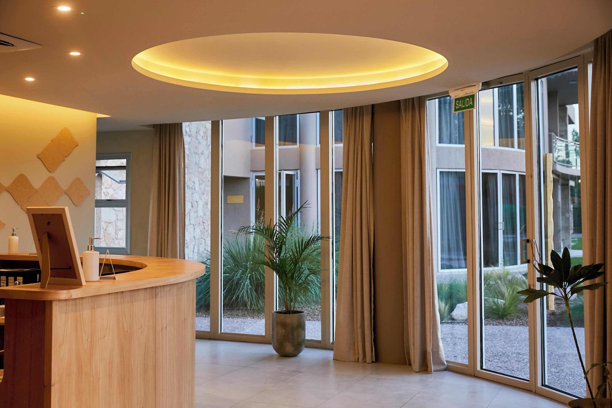 Vista Lobby Alcantara Hotel Chacras de Coria