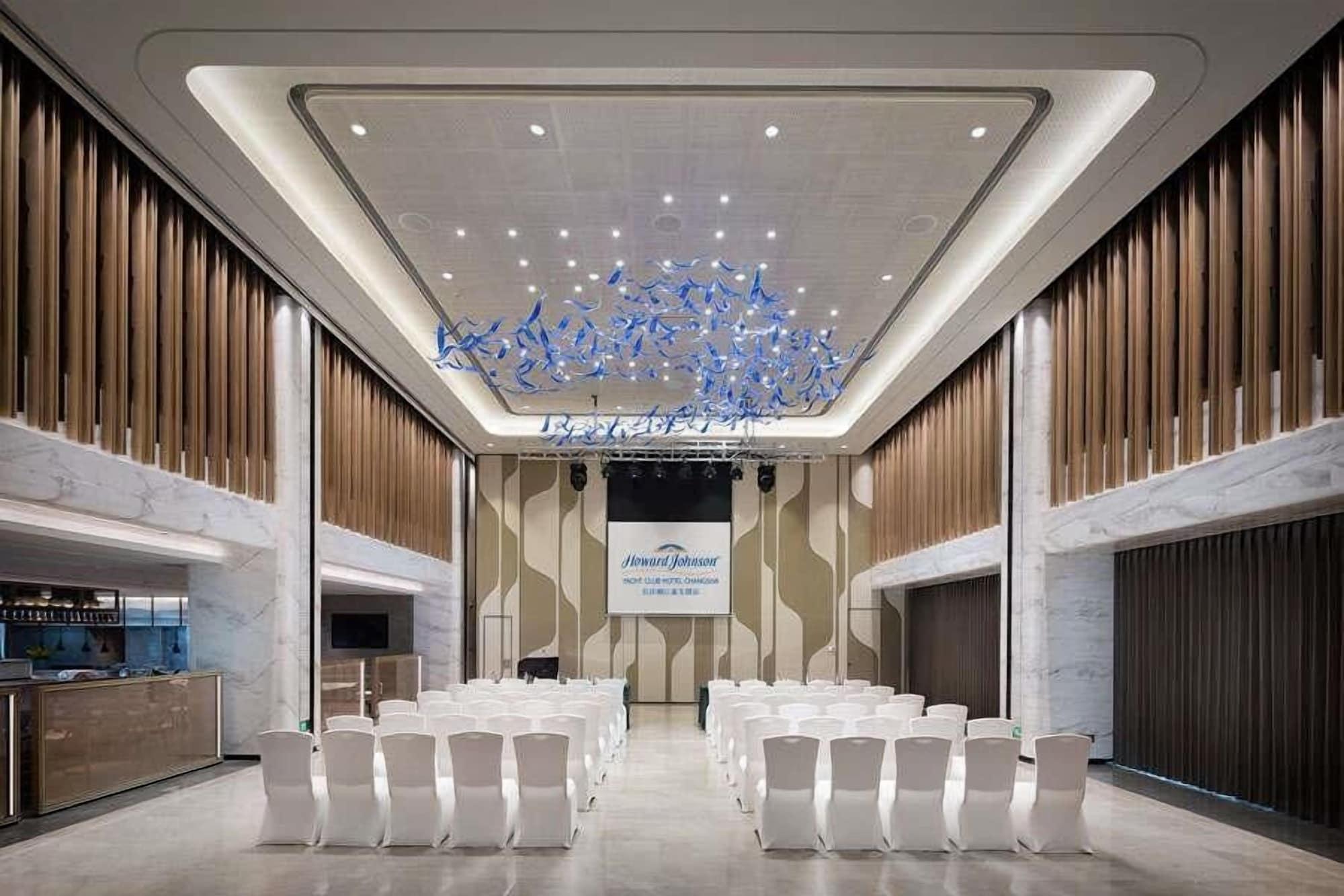 Salón de Baile Howard Johnson Yacht Club Hotel