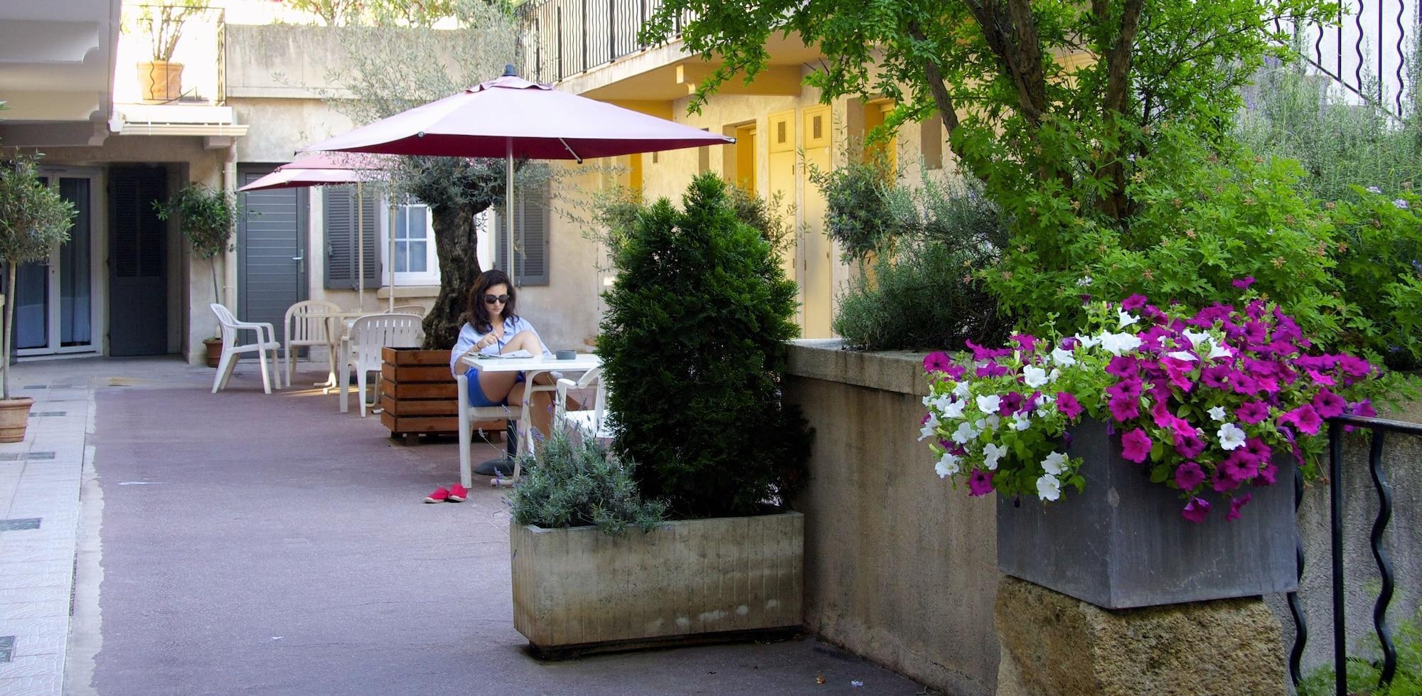 Varios Hotel Le Concorde