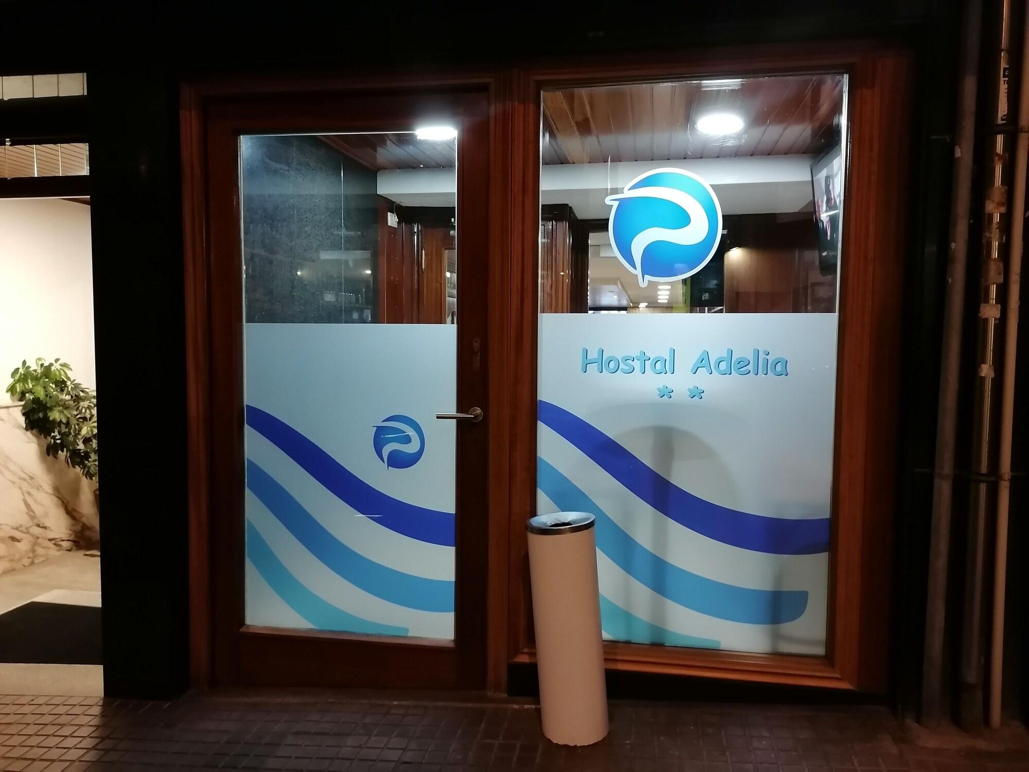 Vista Exterior Hostal Adelia