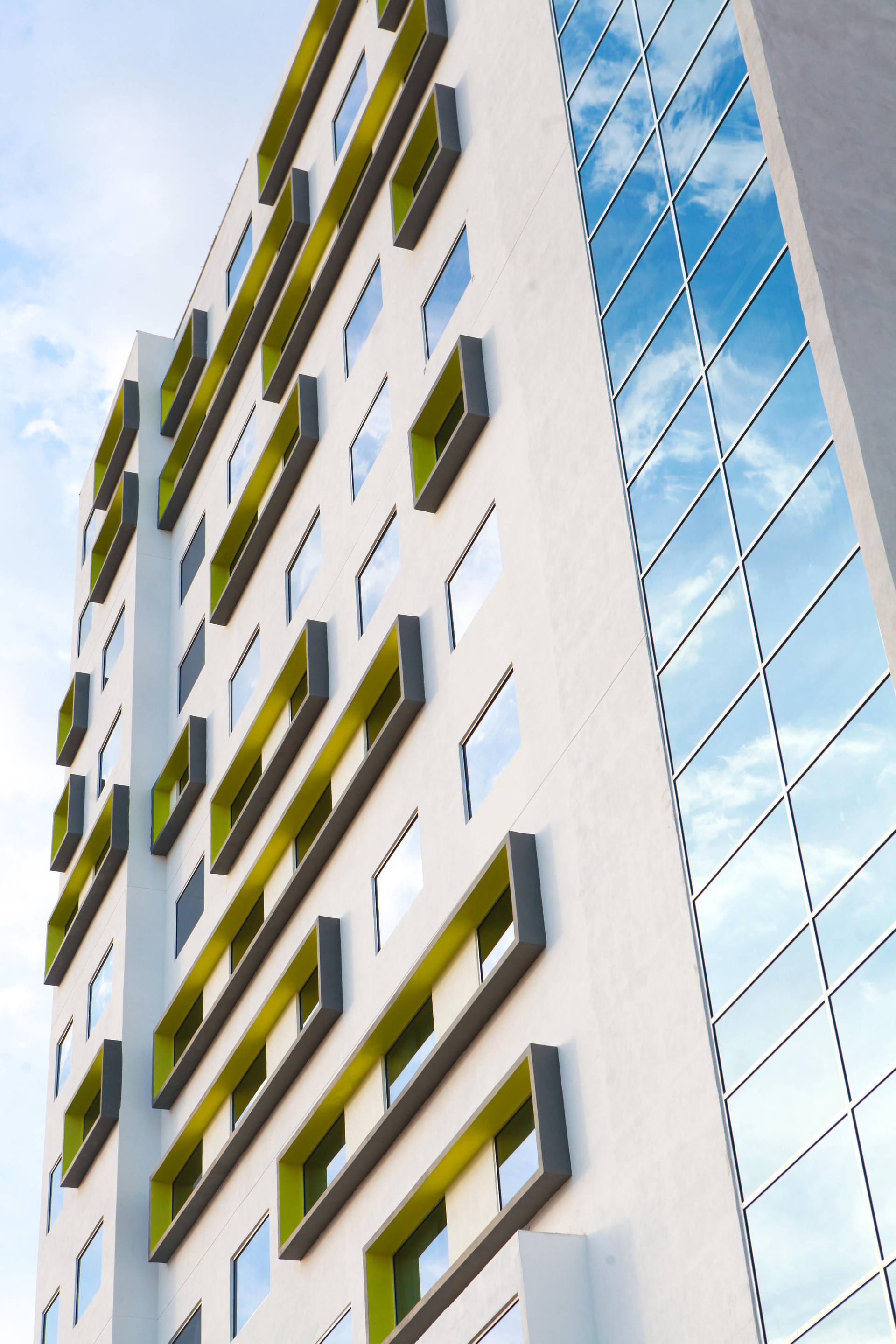 Vista Exterior Holiday Inn Express Hotel & Suites Puebla Angelopolis by IHG