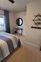 Alojamiento - Sunset Hills1600 sq. ft. lower-level apt.<br>(3 bedrooms, 2 king beds)