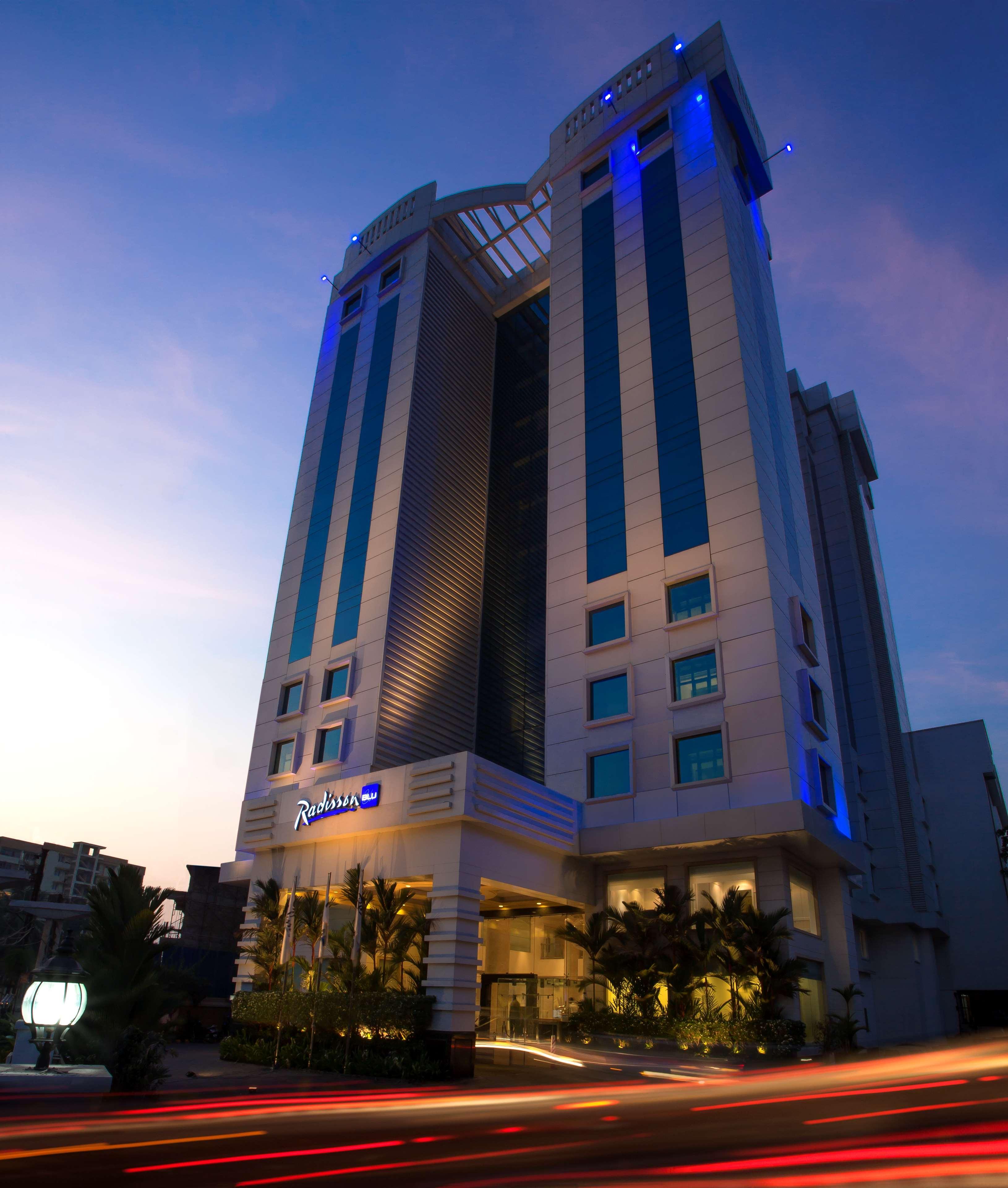 Vista Exterior Radisson Blu Kochi