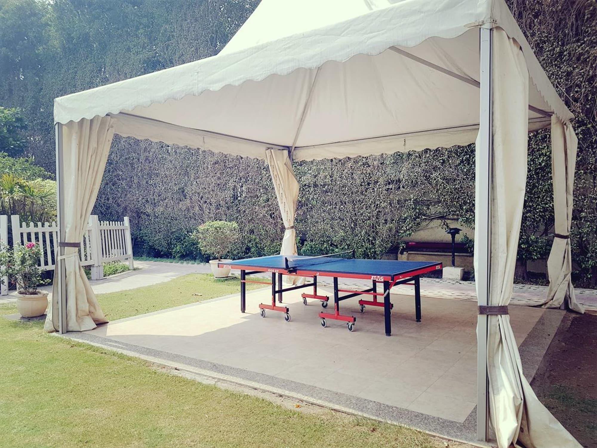 Vista Exterior The Palms - Town & Country Club