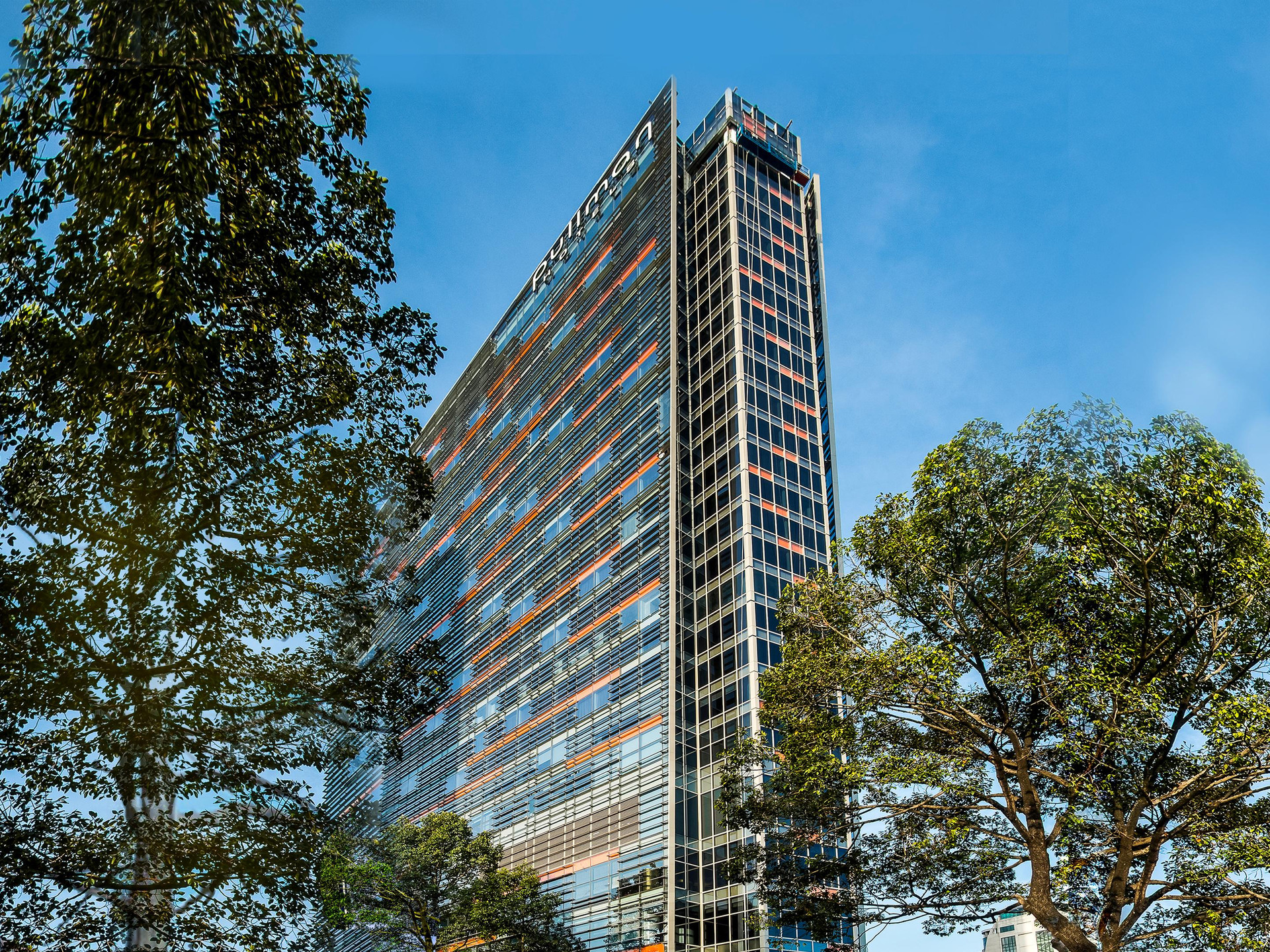 Vista Exterior Pullman Saigon Centre