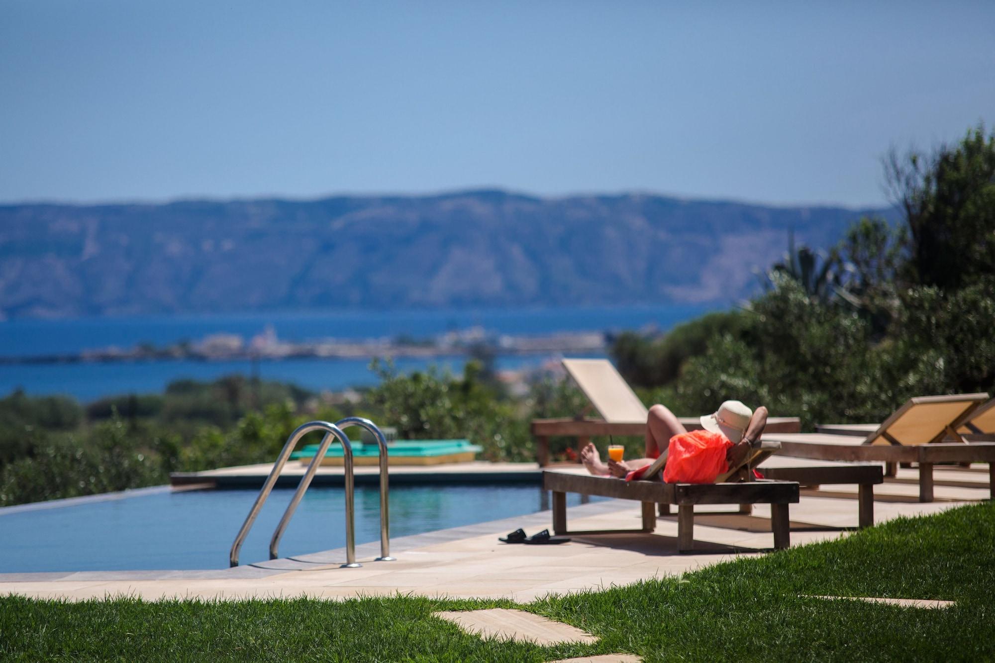 Varios Agarathos Traditional Rooms