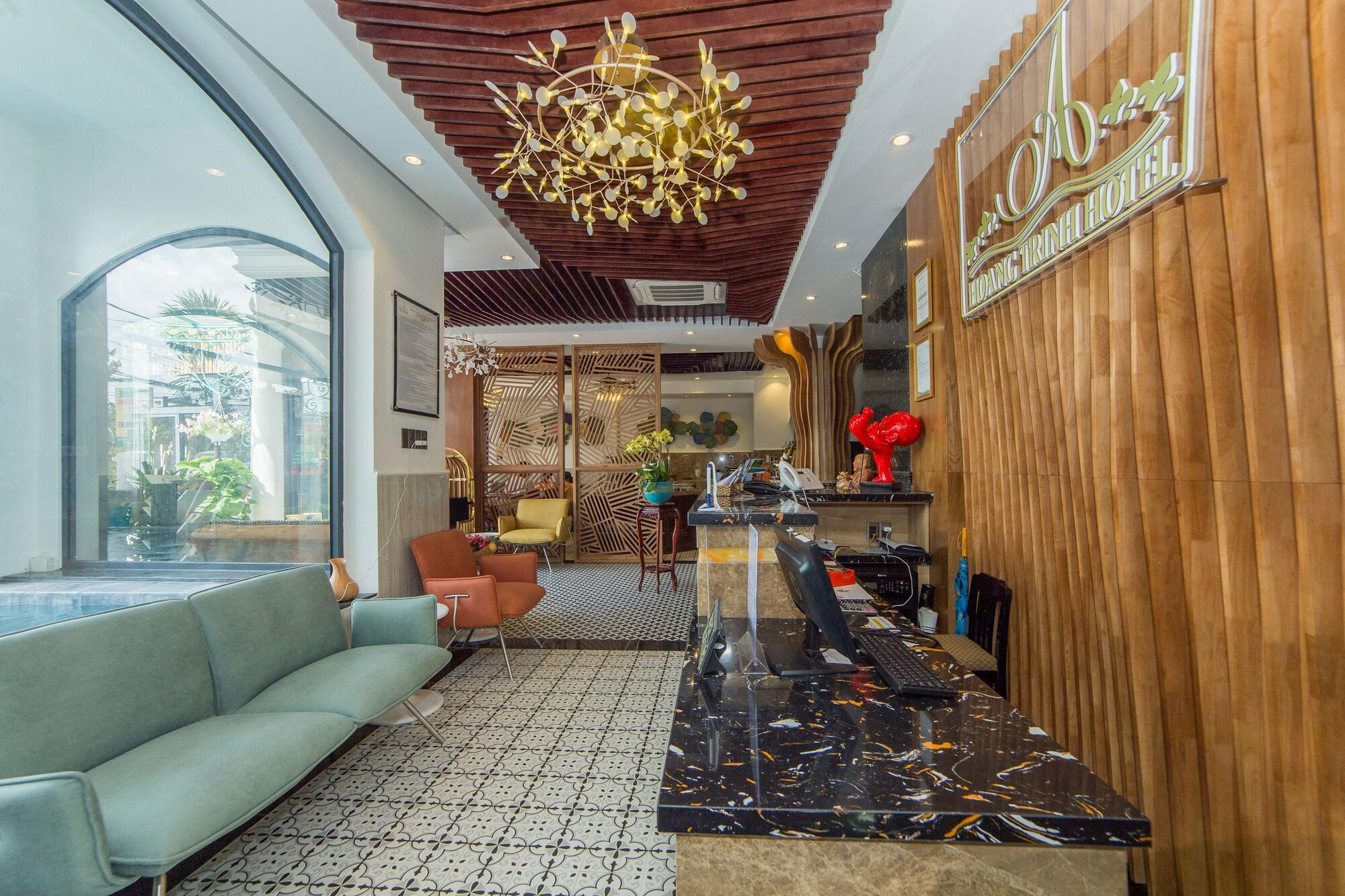 Vista Lobby Hoang Trinh Hotel